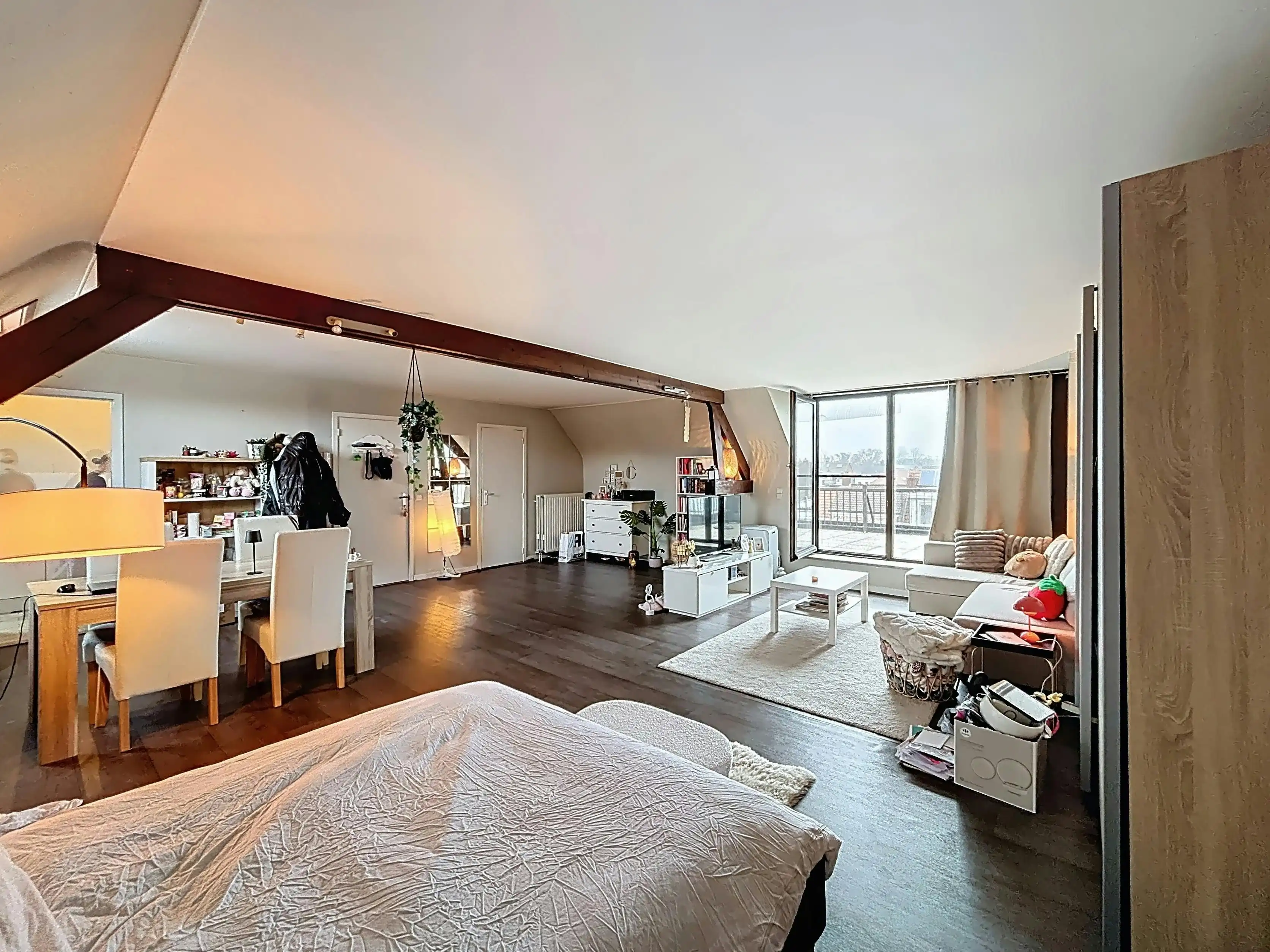 Studio met ruim terras te koop in centrum Kapellen! foto 4