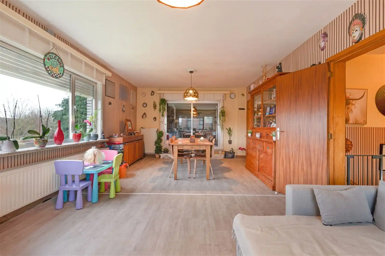 Heel ruim appartement met 2 slaapkamers en groot terras foto 5