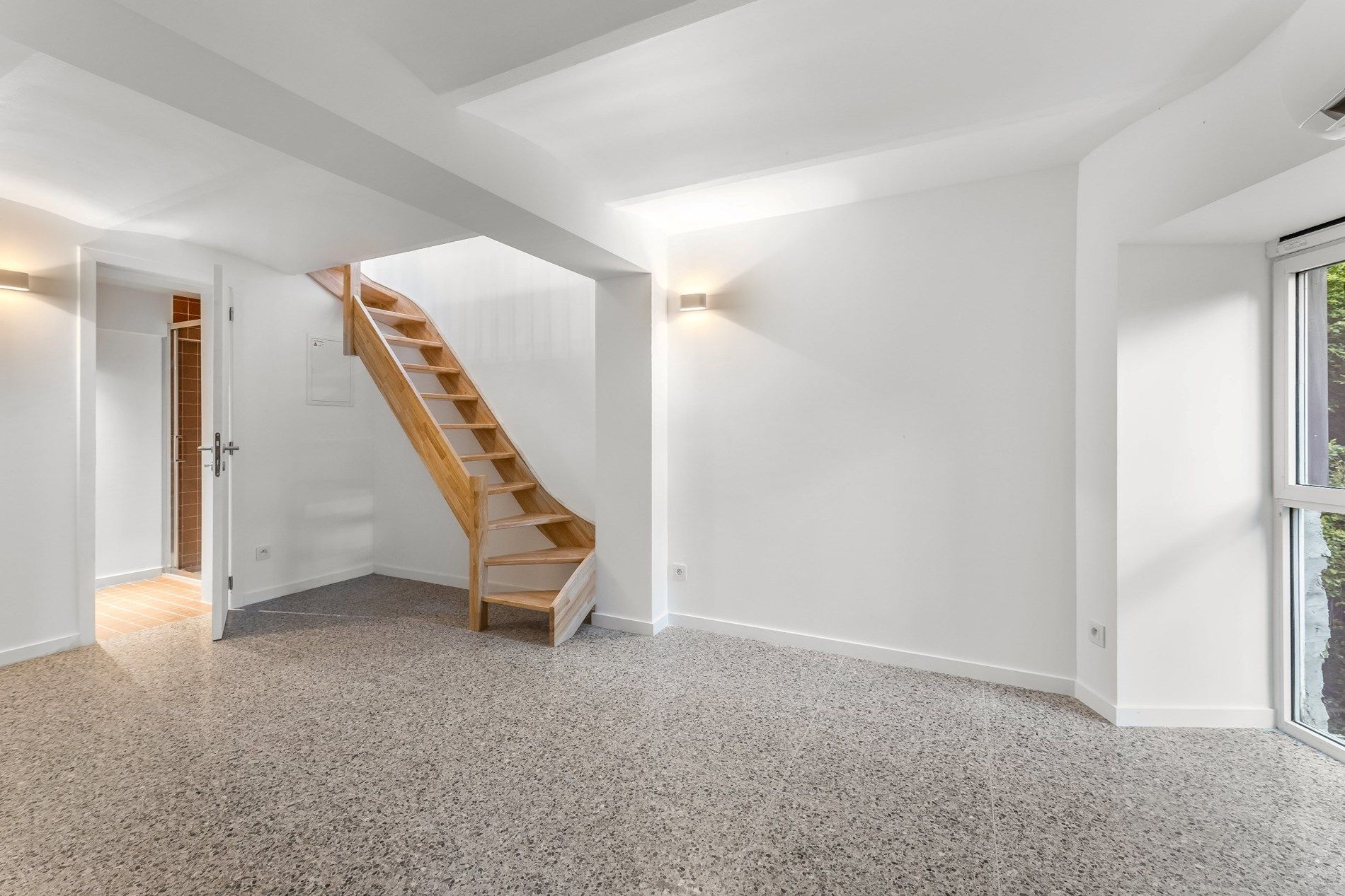 Prachtig gerenoveerd appartement! foto 4