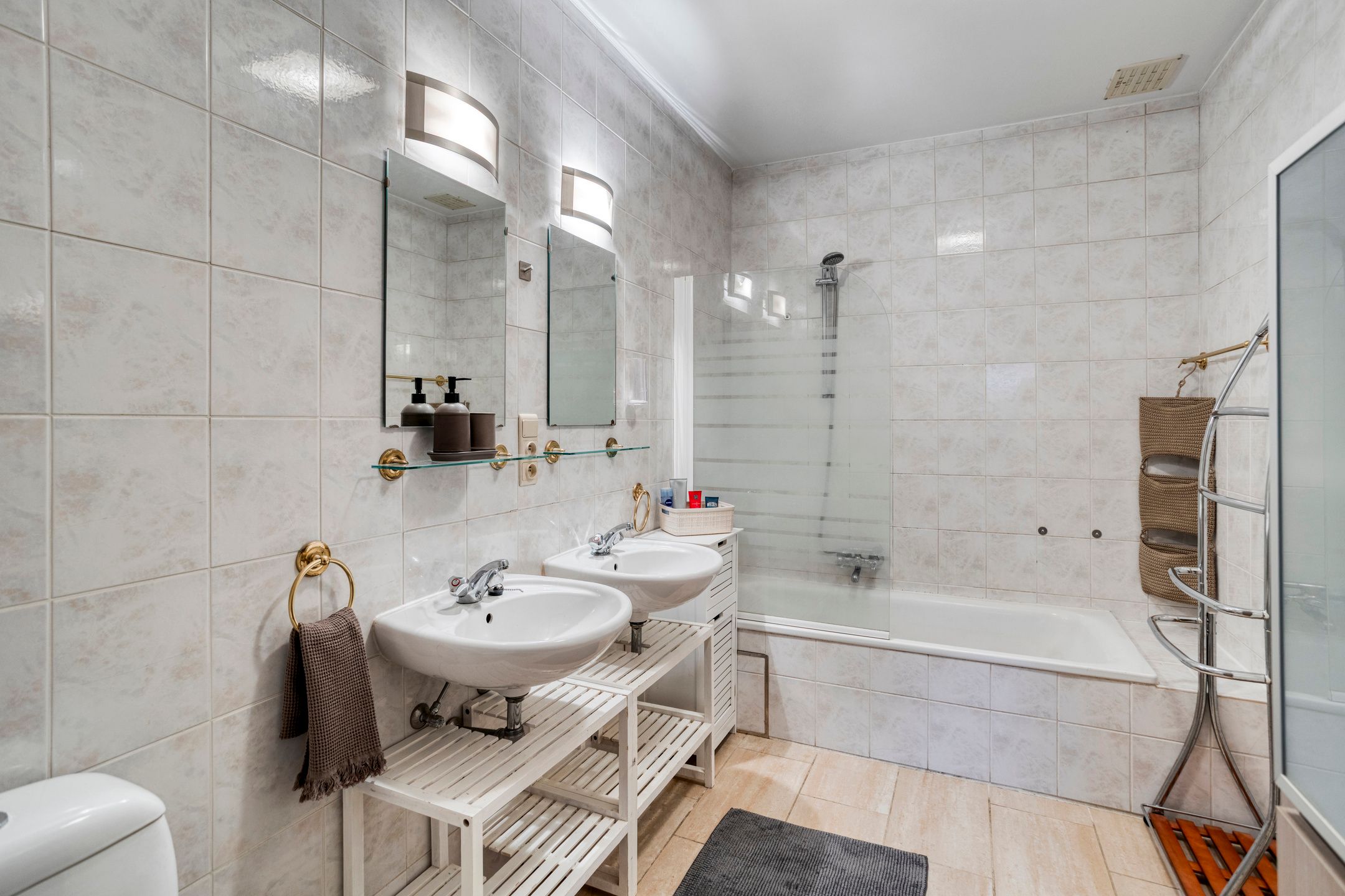 Gelijkvloerse woning met drie slaapkamers op 7 are foto 10