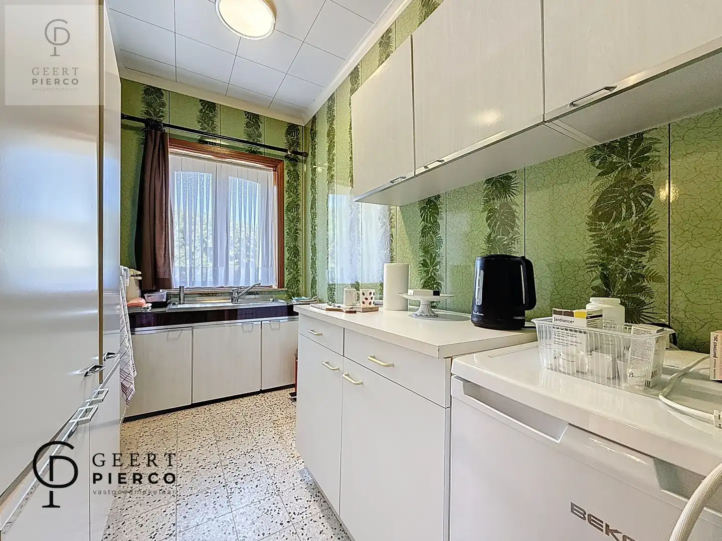 Charmante woning met schuur foto 7