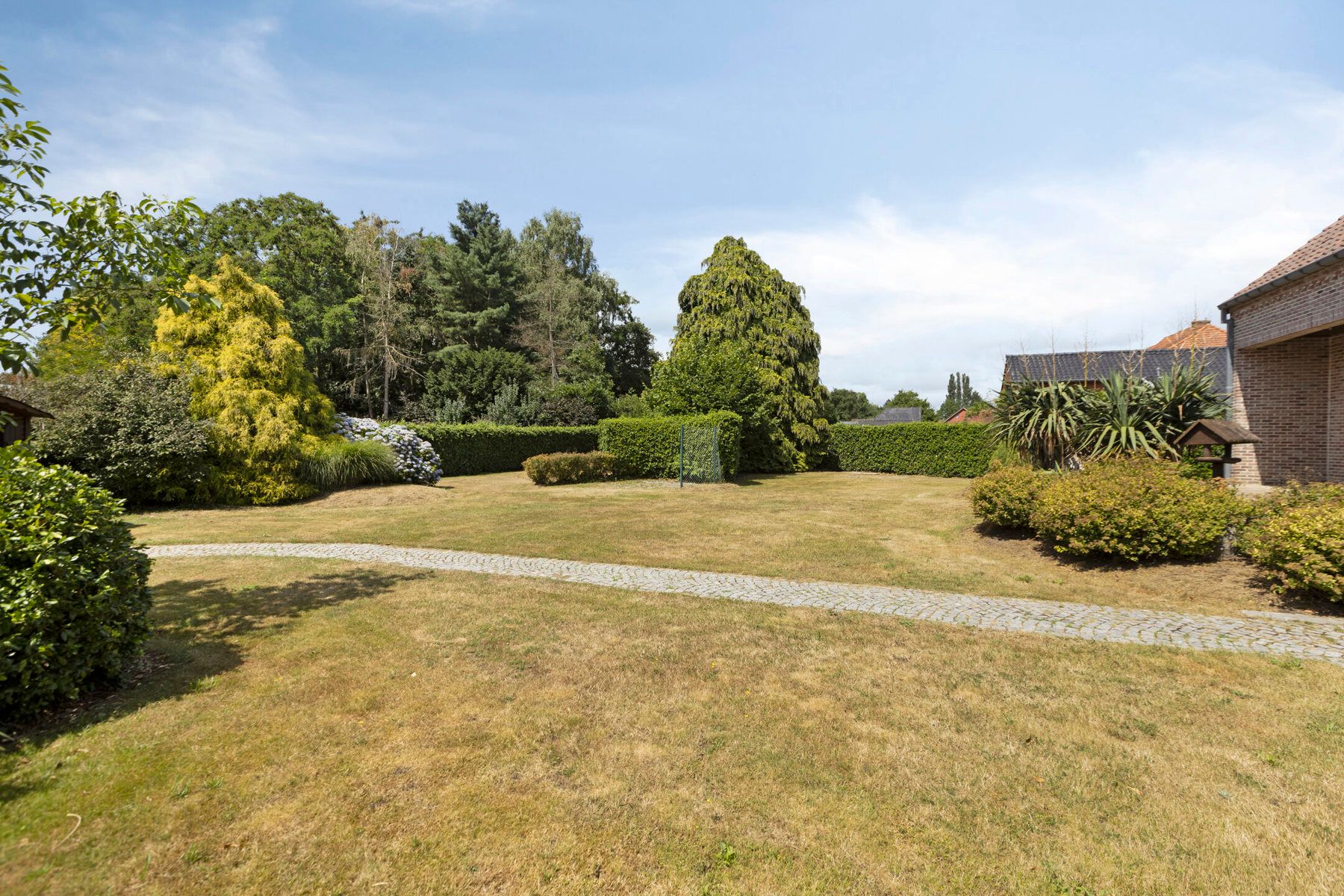 Villa met 4 slaapkamers op perceel van 14a 60ca.  foto 41