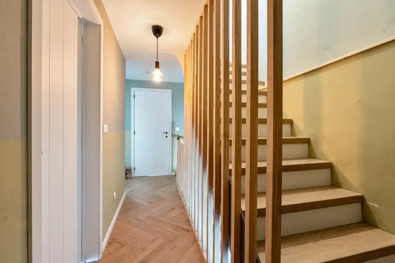 Recente, landelijke woning met 3 slaapkamers, tuin en parking foto 20