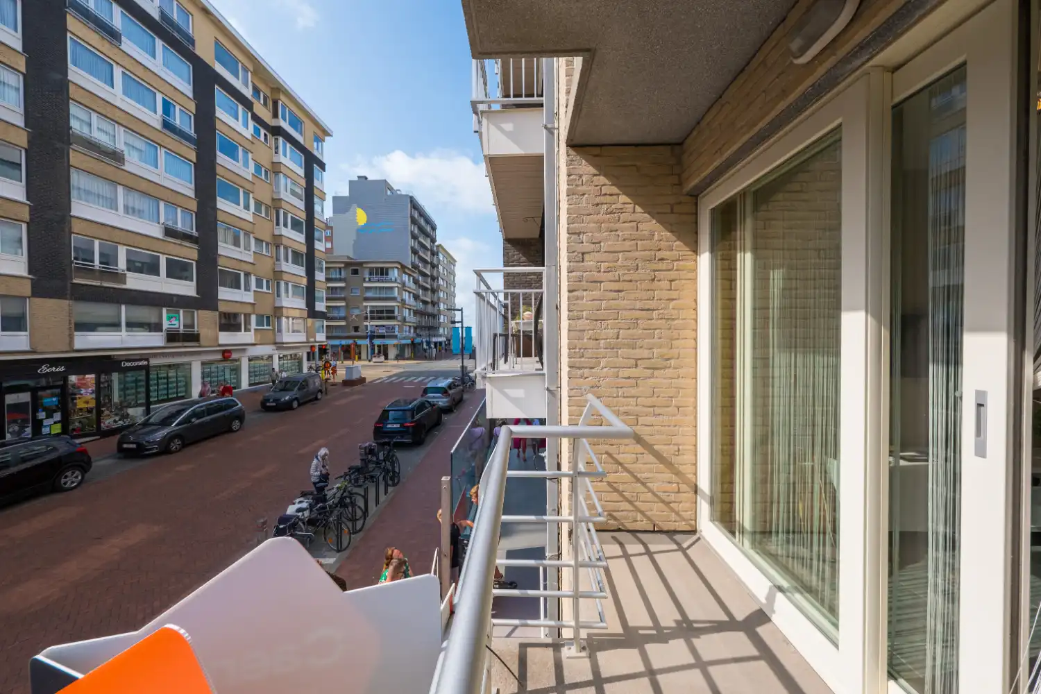 Modern 1 slaapkamer-appartement met zijdelings zeezicht foto 2