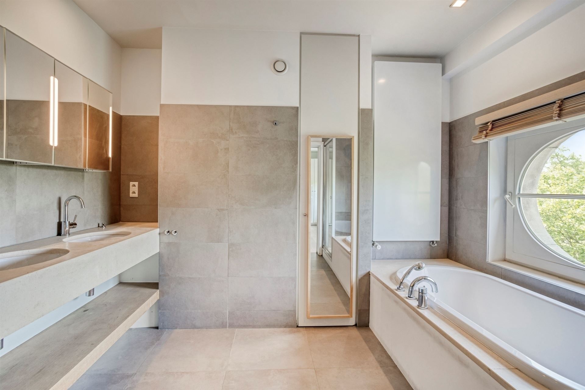 Uniek appartement van 230m²  foto 17