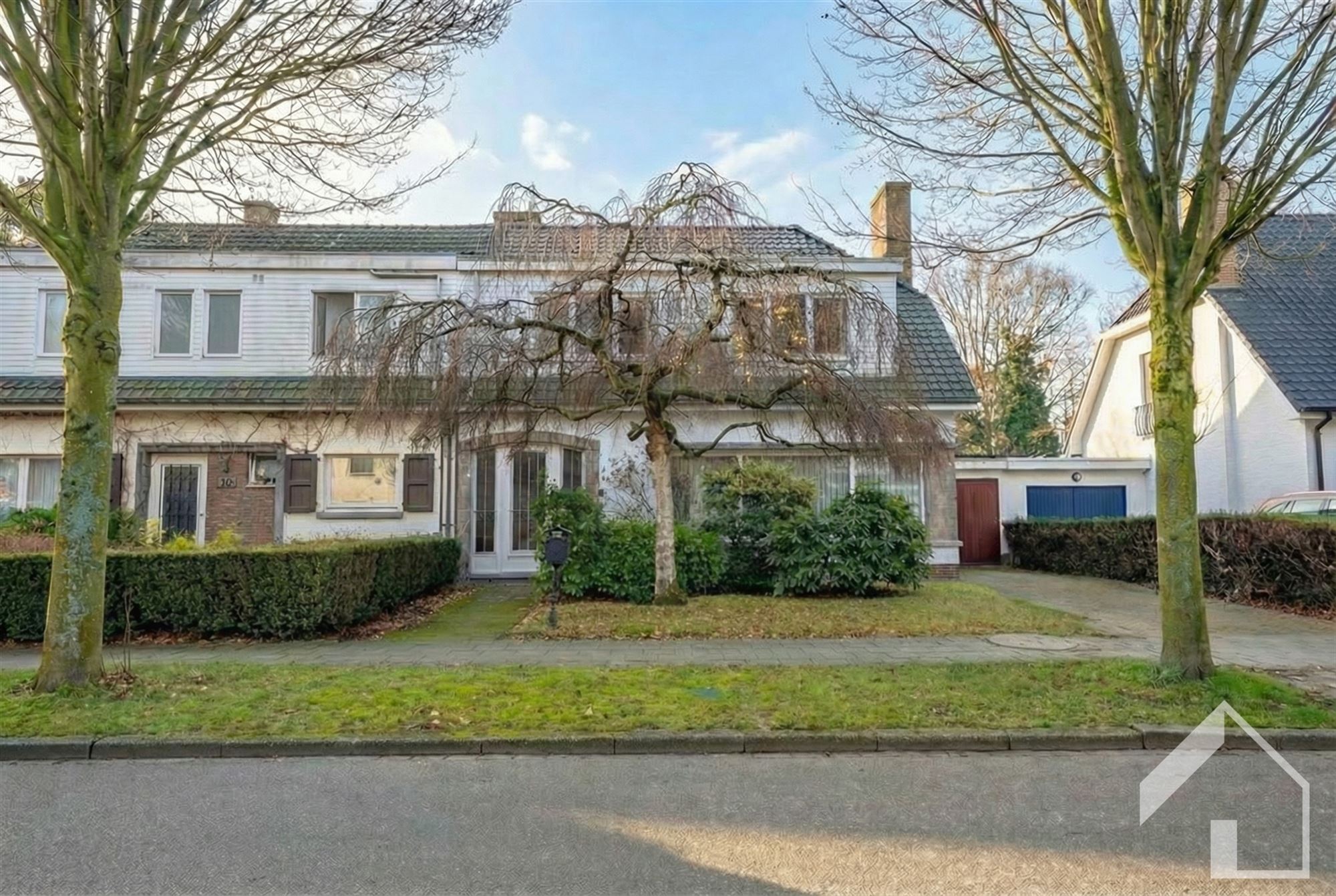 Hoofdfoto van de publicatie: Gezinswoning met 4 ruime slaapkamers, garage en leuke tuin