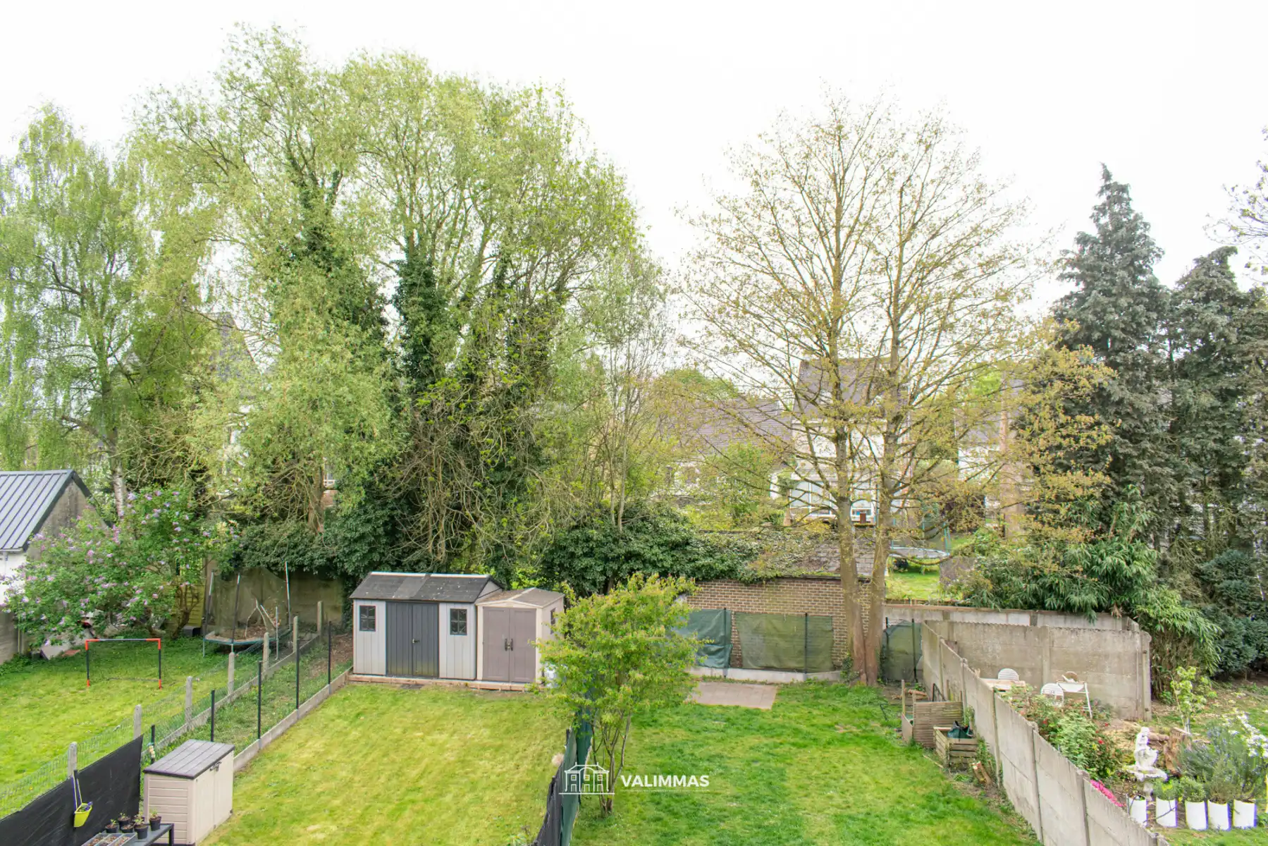Ruim duplex-appartement met terras, grote kelder en zolder foto 6