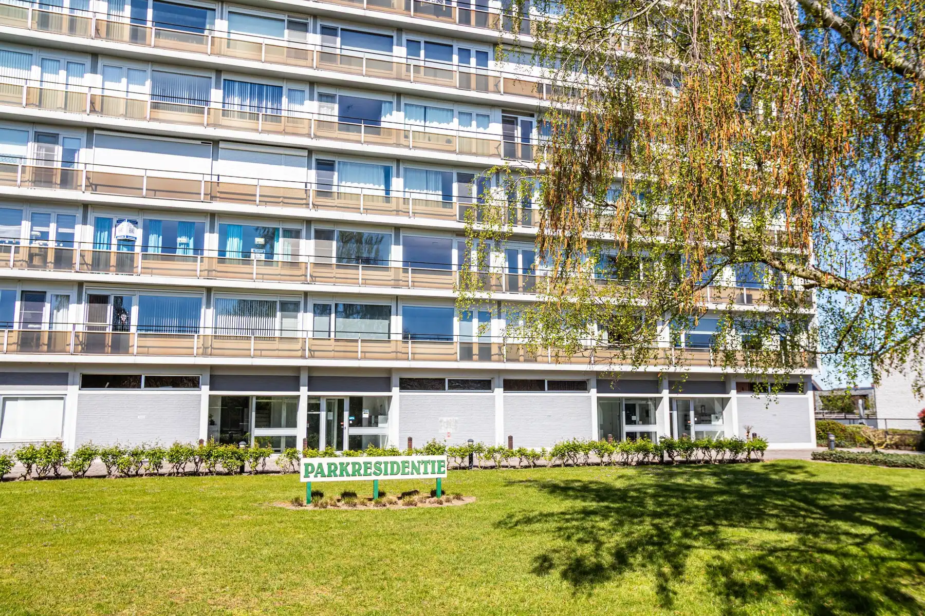 Ruim 3-slaapkamerappartement met potentieel foto 3