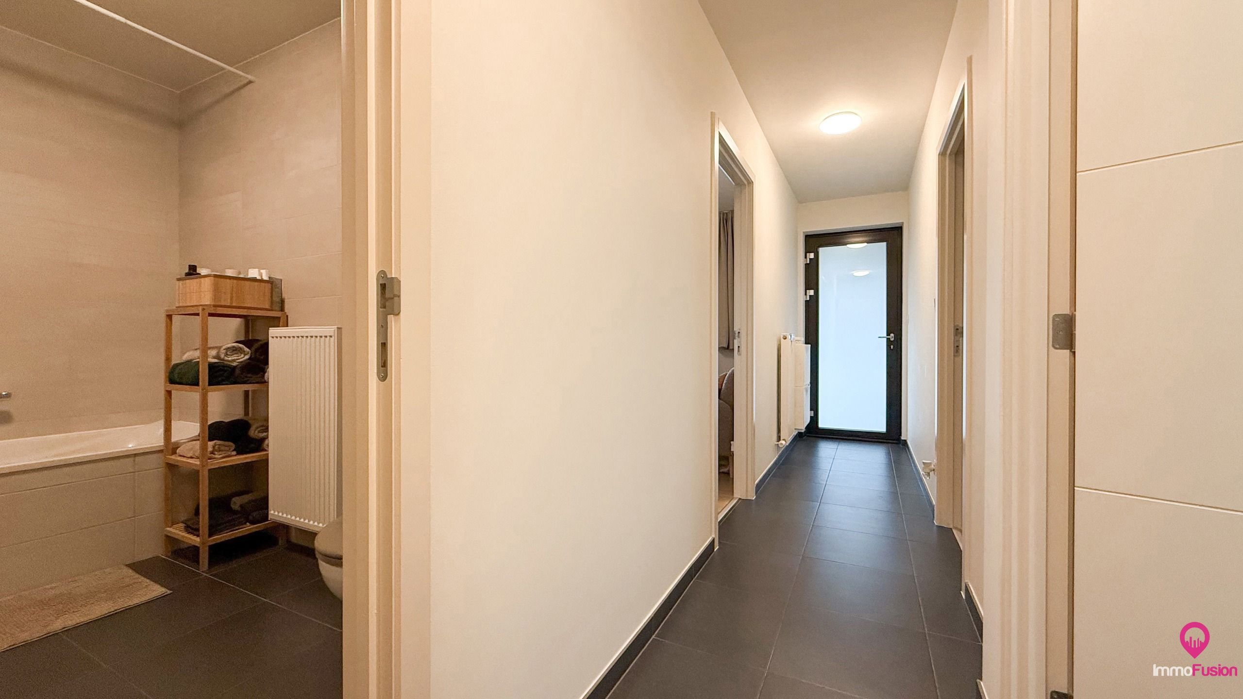 Instapklaar Appartement met 2 Slaapkamers! foto 19