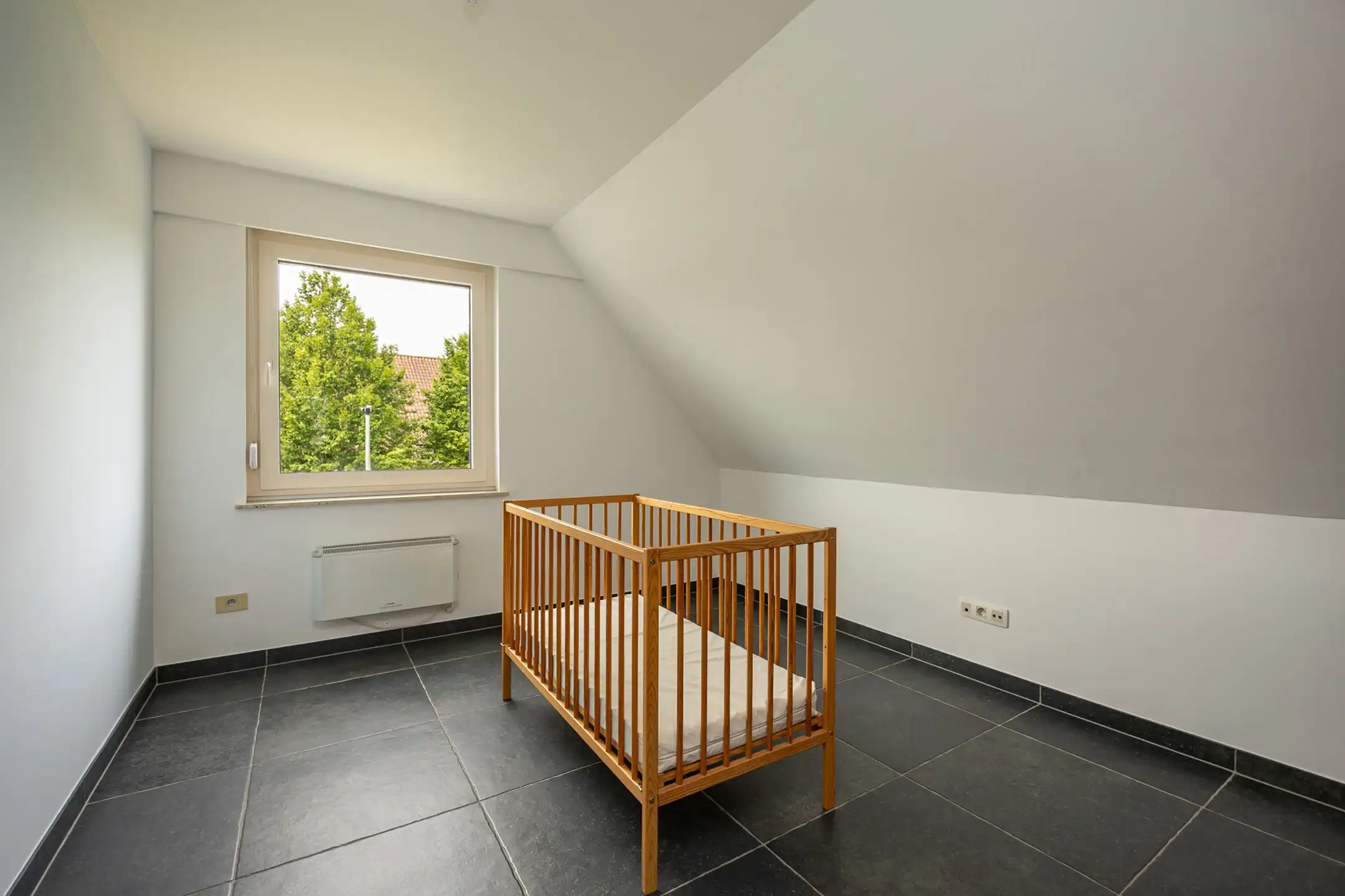 Instapklare woning met 4 slaapkamers op 865 m² foto 25