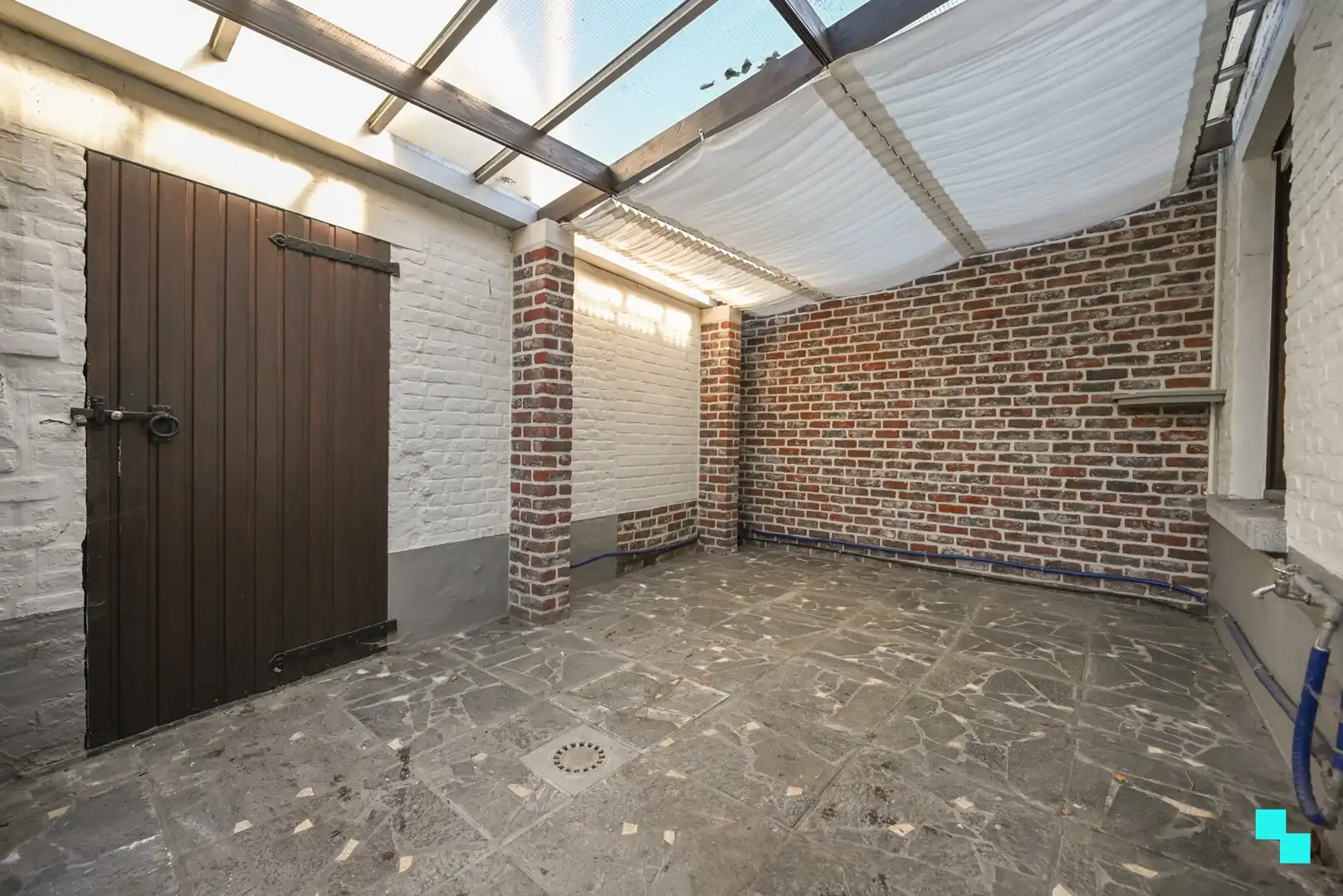 Te renoveren woonst landelijk gelegen tussen Izegem en Ardooie foto 24