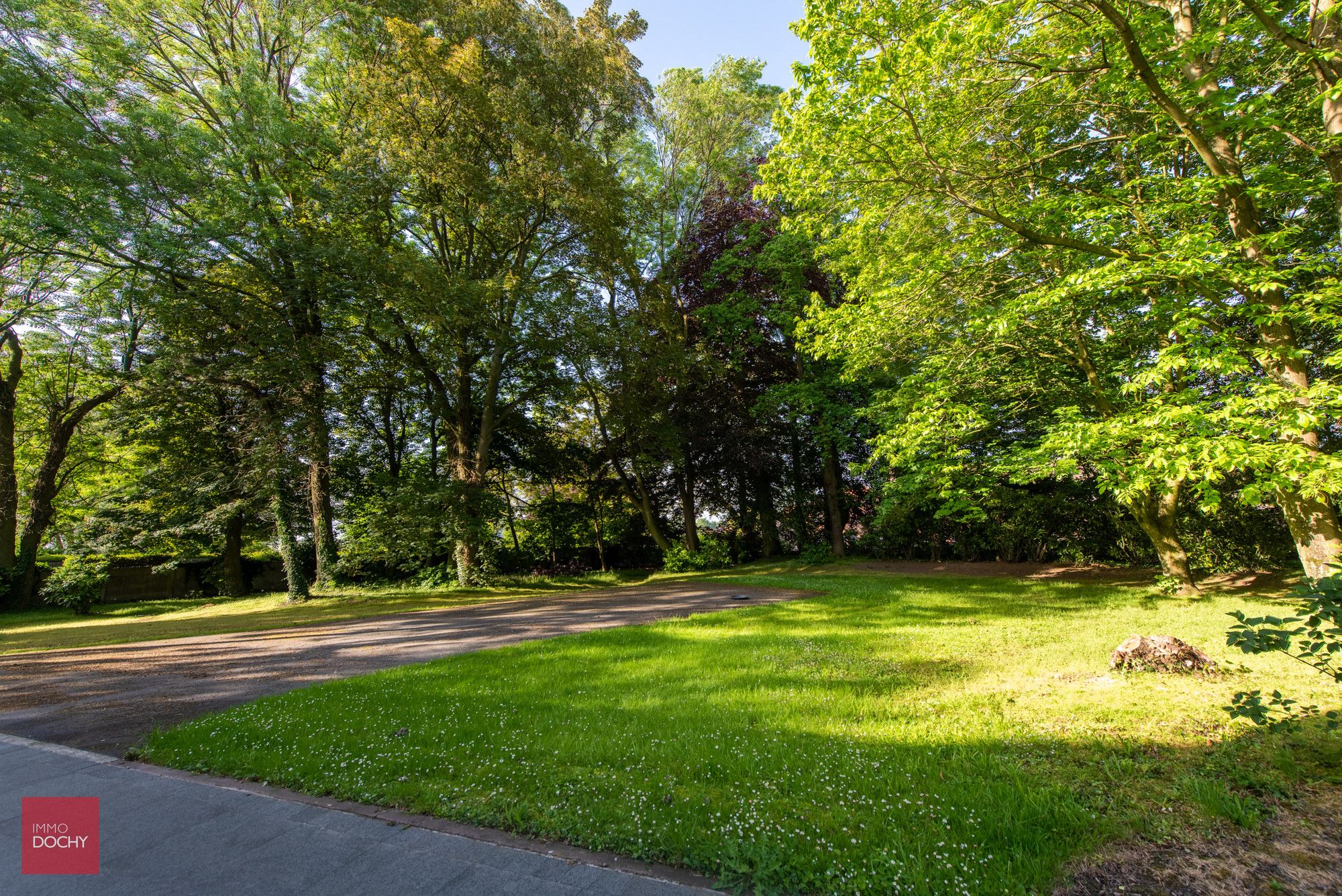 Karaktervol en centraal gelegen villa-herenhuis foto 6