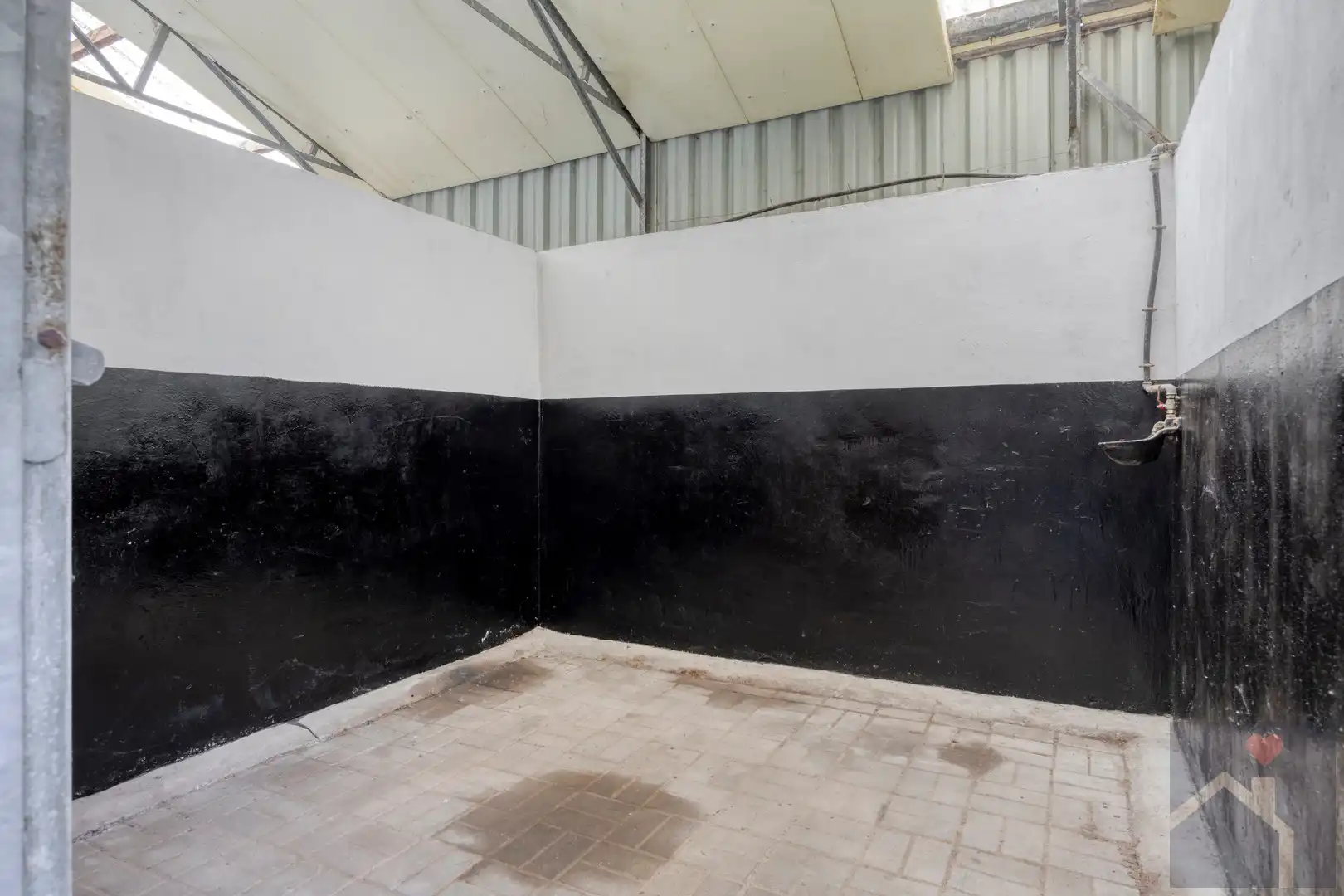 🐴 WONEN MET JE PAARDEN AAN HUIS? DIT IS ER ÉÉN OM TE BEKIJKEN! 🏡 foto 35
