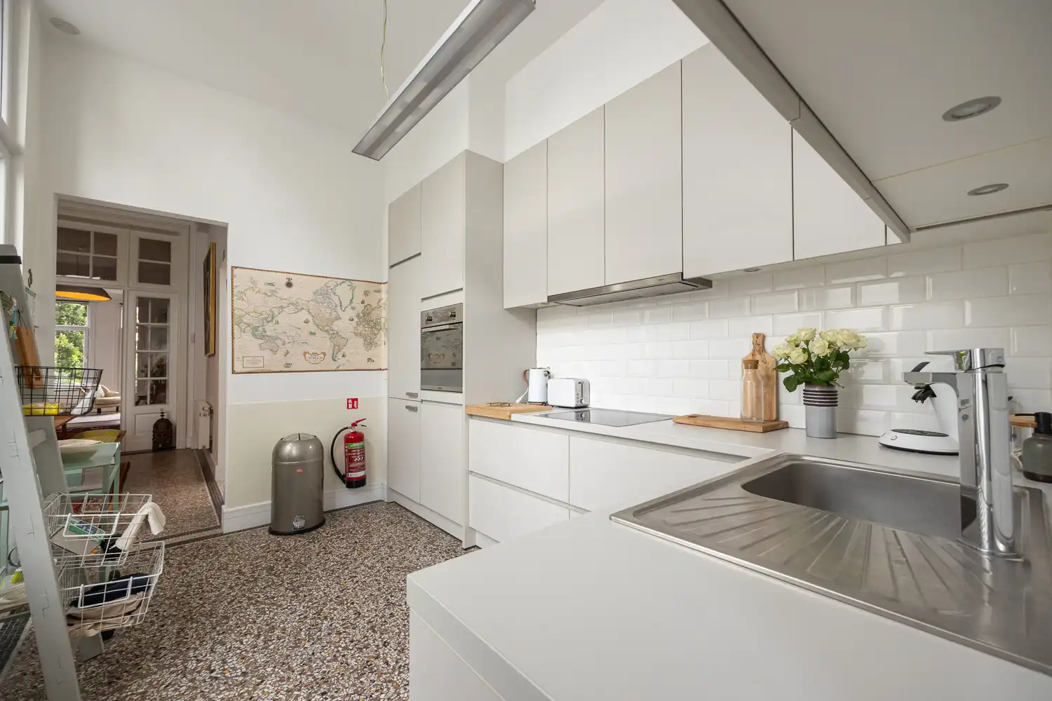 Prachtige gerenoveerde herenwoning van 341 m² in hartje Antwerpen met tal van mogelijkheden: combi wonen/werken of gedeeltelijke verhuurmogelijkheden foto 30