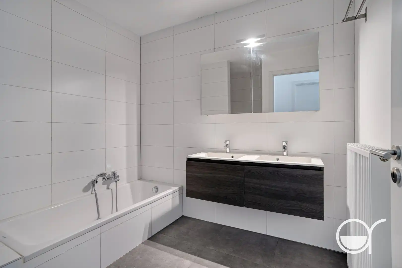 Modern drieslaapkamerappartement met zicht op de Leie foto 17