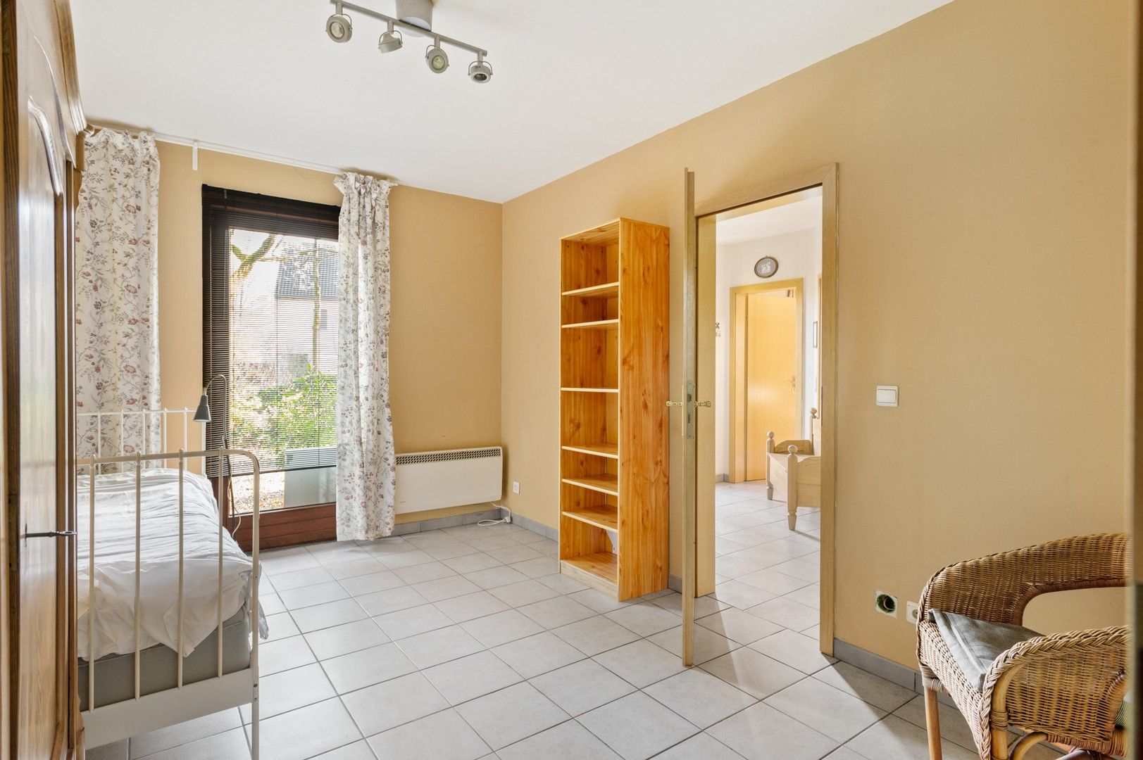 Vrijstaande villa in het groen op een perceel van 3501 m² foto 9
