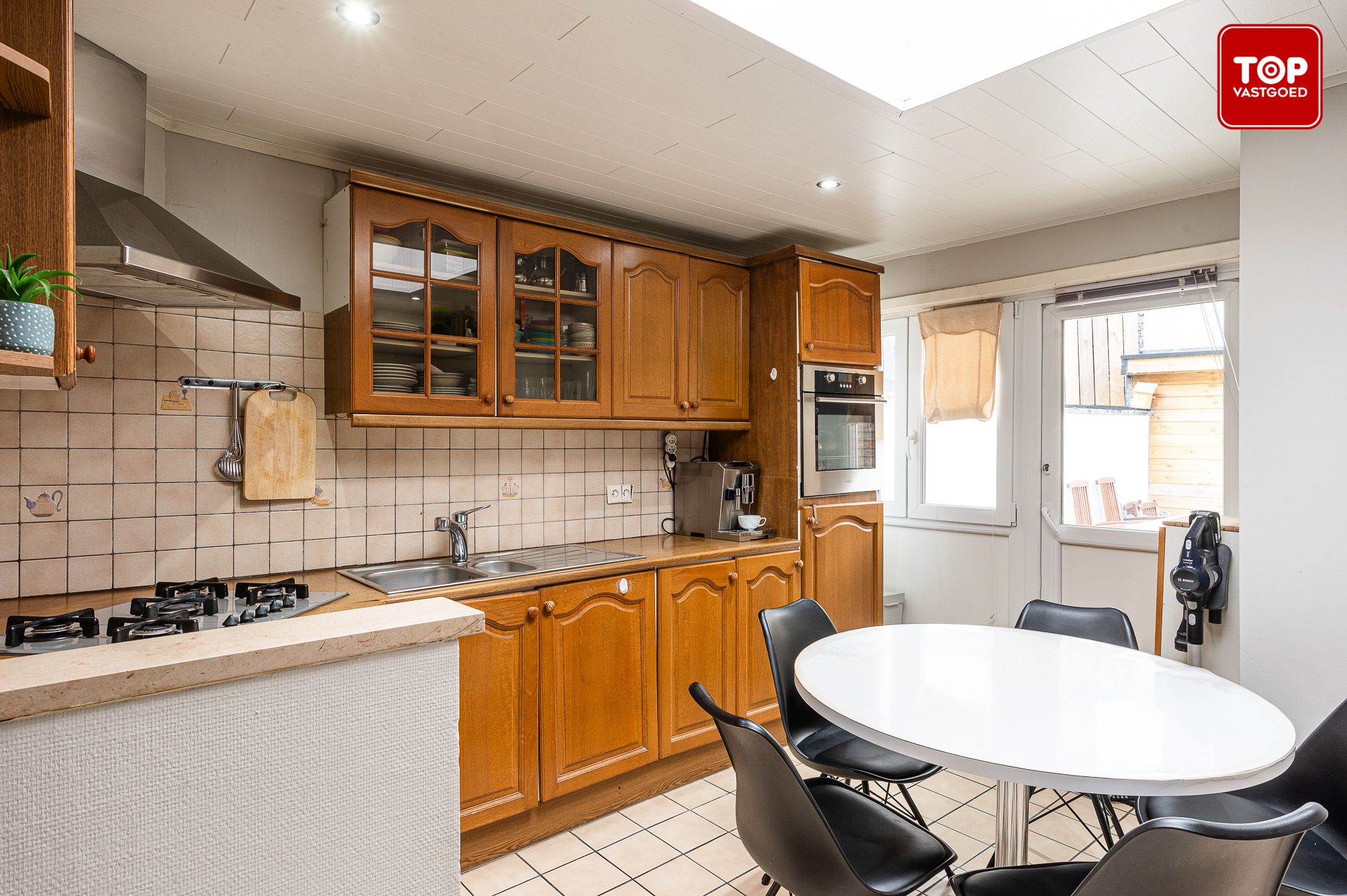 Instapklare woning met 4 slaapkamers op gunstige locatie. foto 5