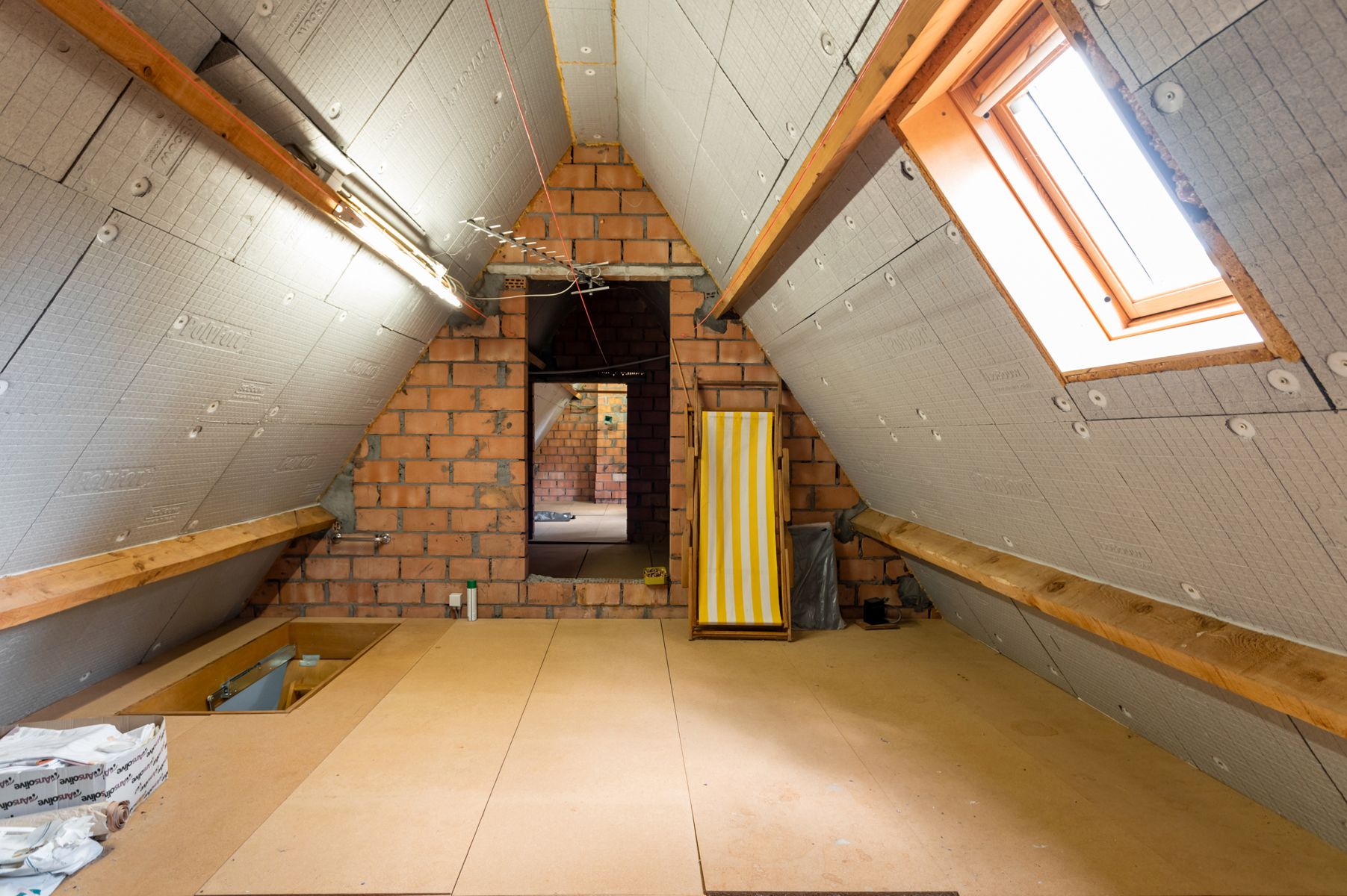 Goed onderhouden villa met prachtige tuin op ca. 3.136 m2. foto 24