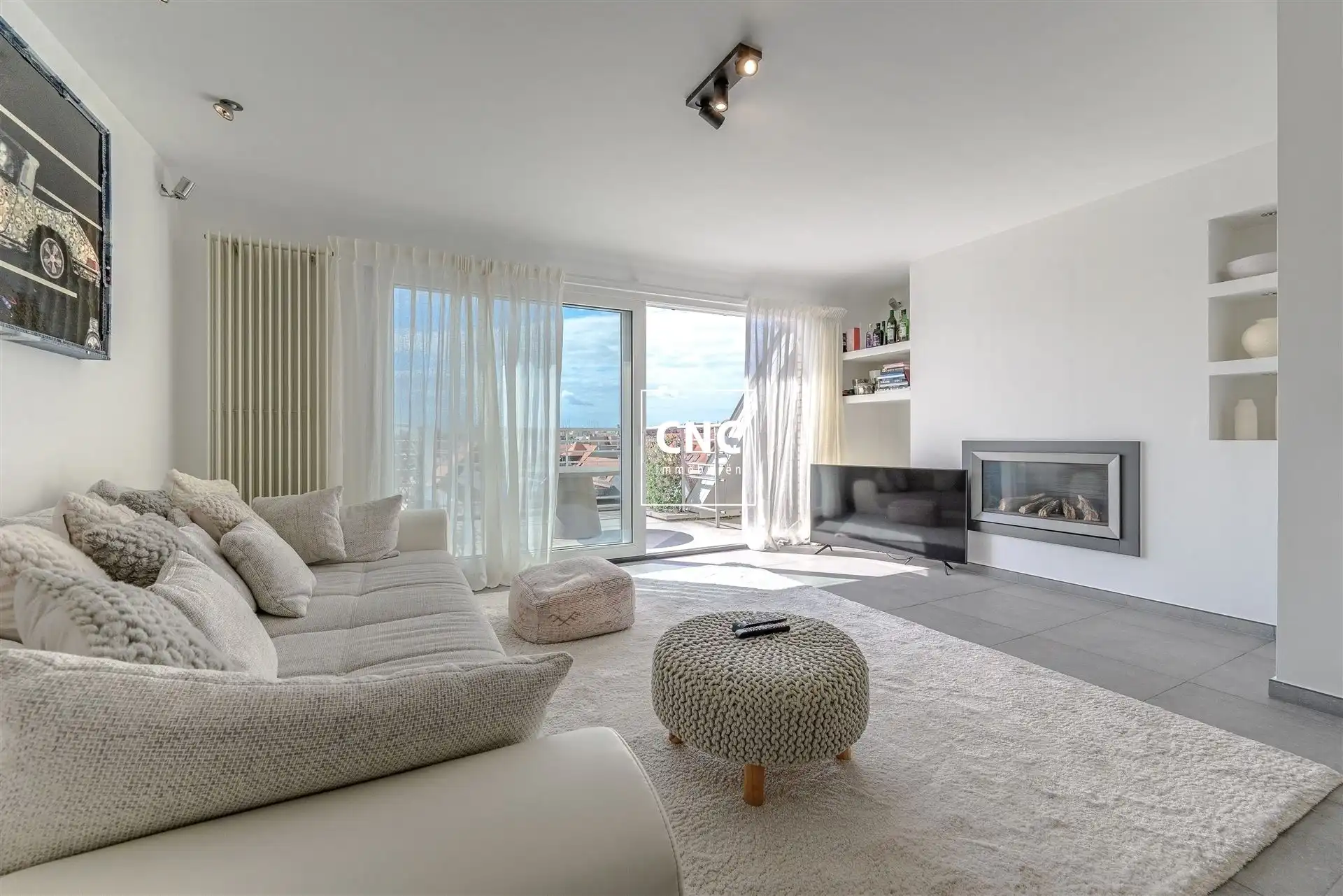 Prachtig instapklaar duplexappartement met 2 grote terrassen foto 3