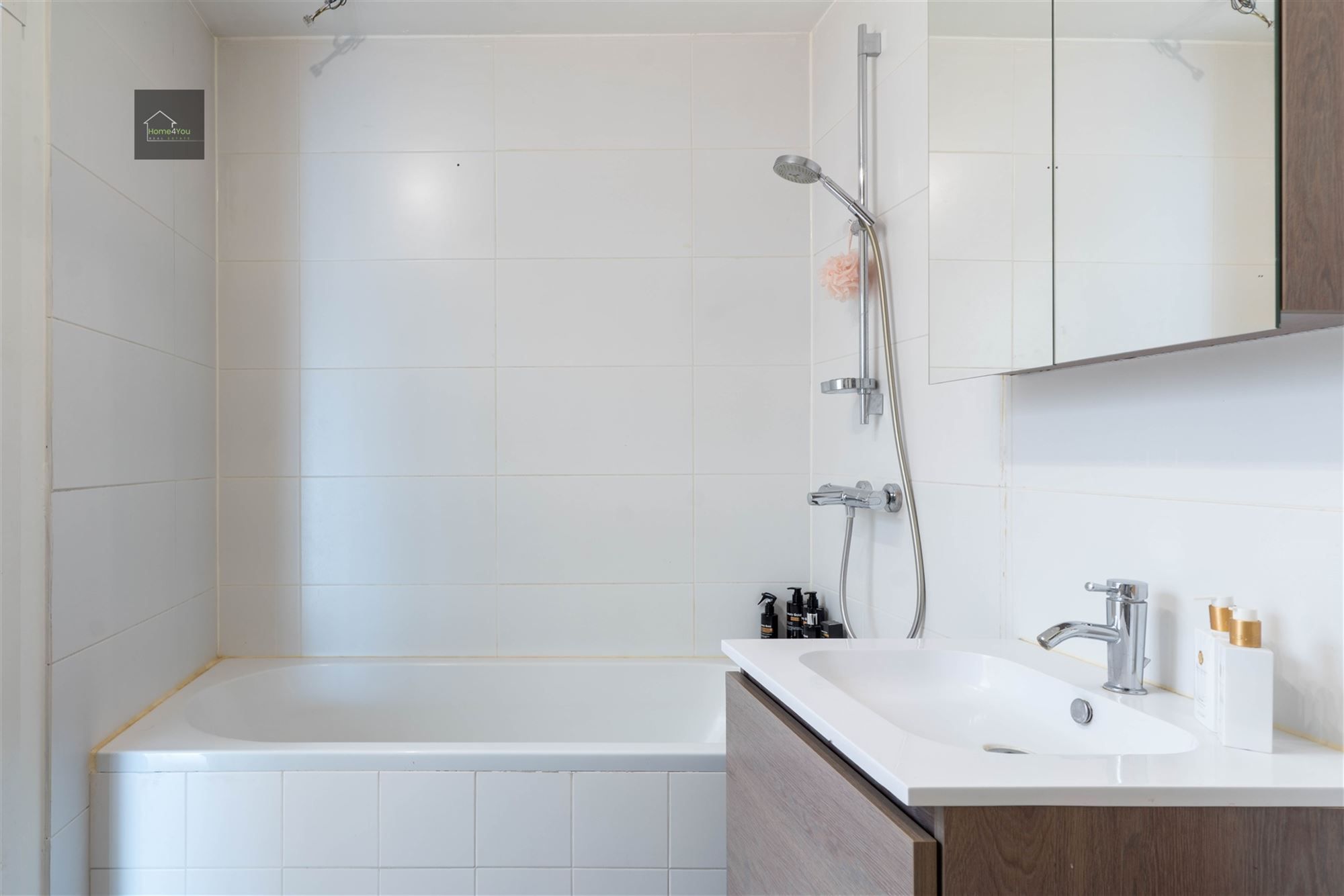 Instapklare woning met 3 slaapkamers te koop! foto 14