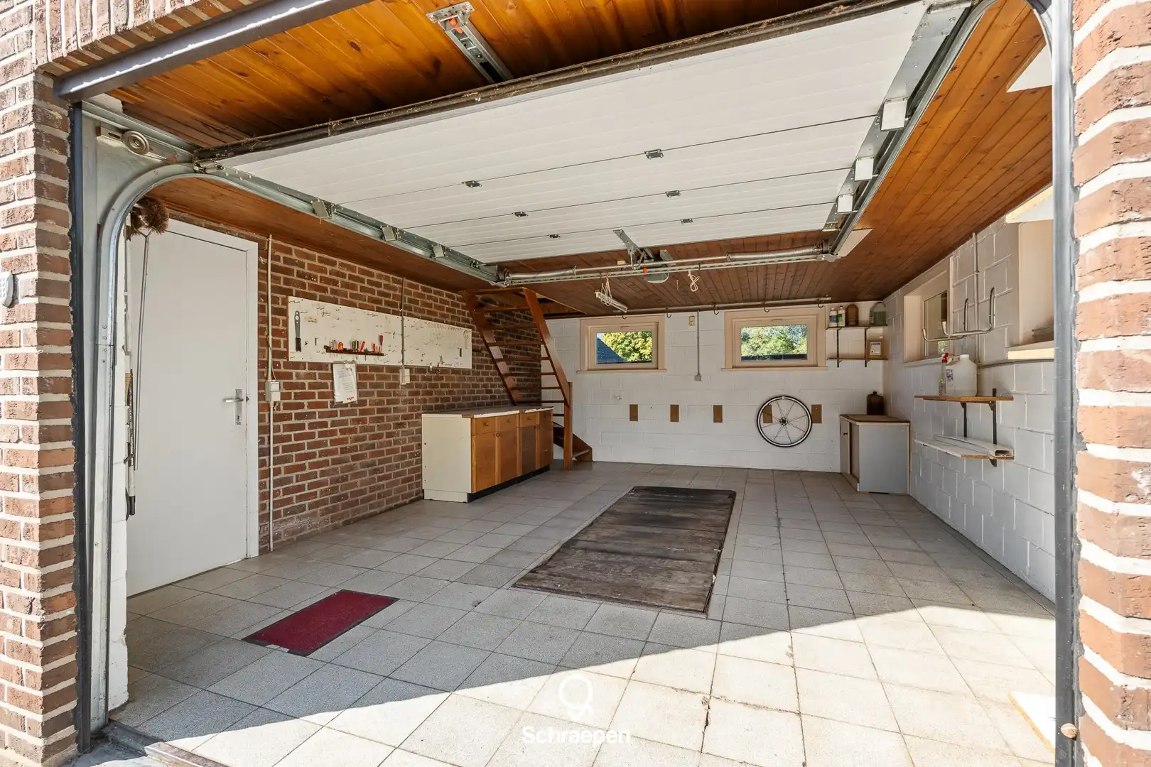 Ruime gelijkvloerse woning (232 m²) op breed perceel van 9 are op Ten Eikenen! foto 21