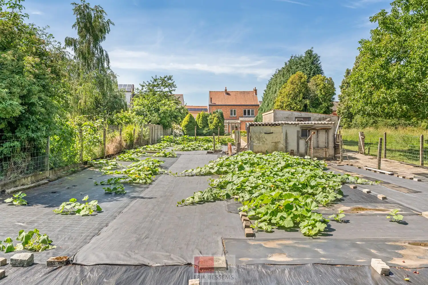 Leuke te renoveren woning met een bewoonbare oppervlakte van ca. 172 m², gelegen op een perceel van 485 m². foto 40