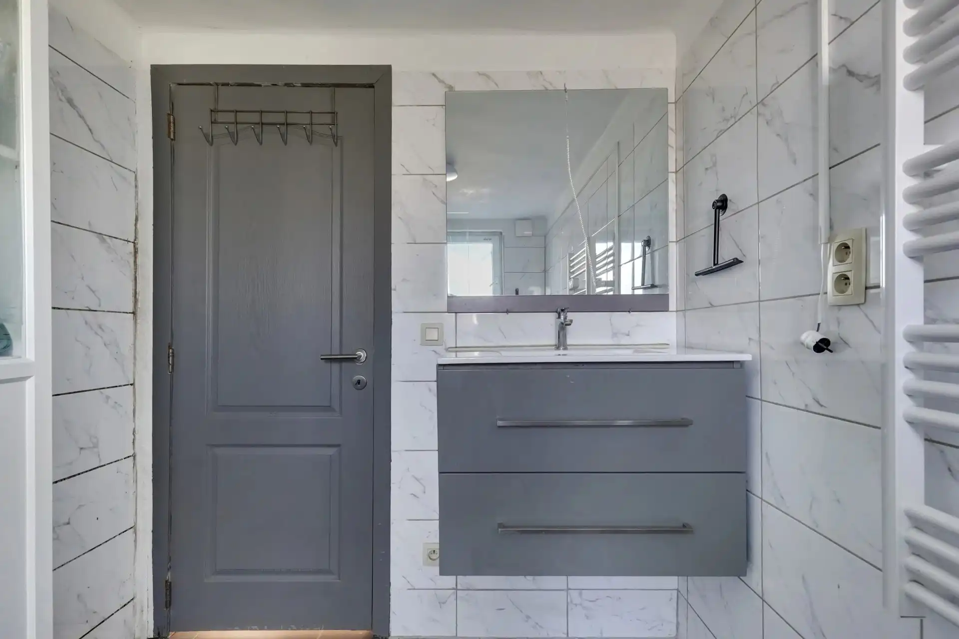 Gerenoveerde woning op rustige locatie foto 15