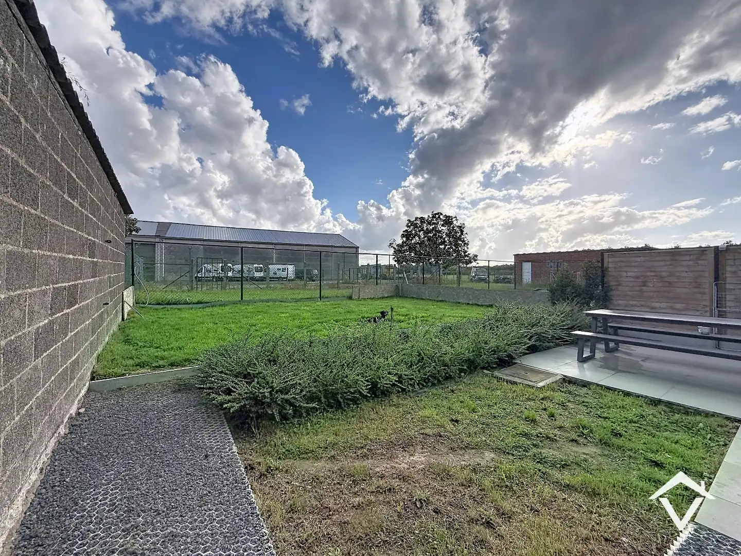 Nieuwbouwwoning met 3 slaapkamers, carport en tuin foto 9