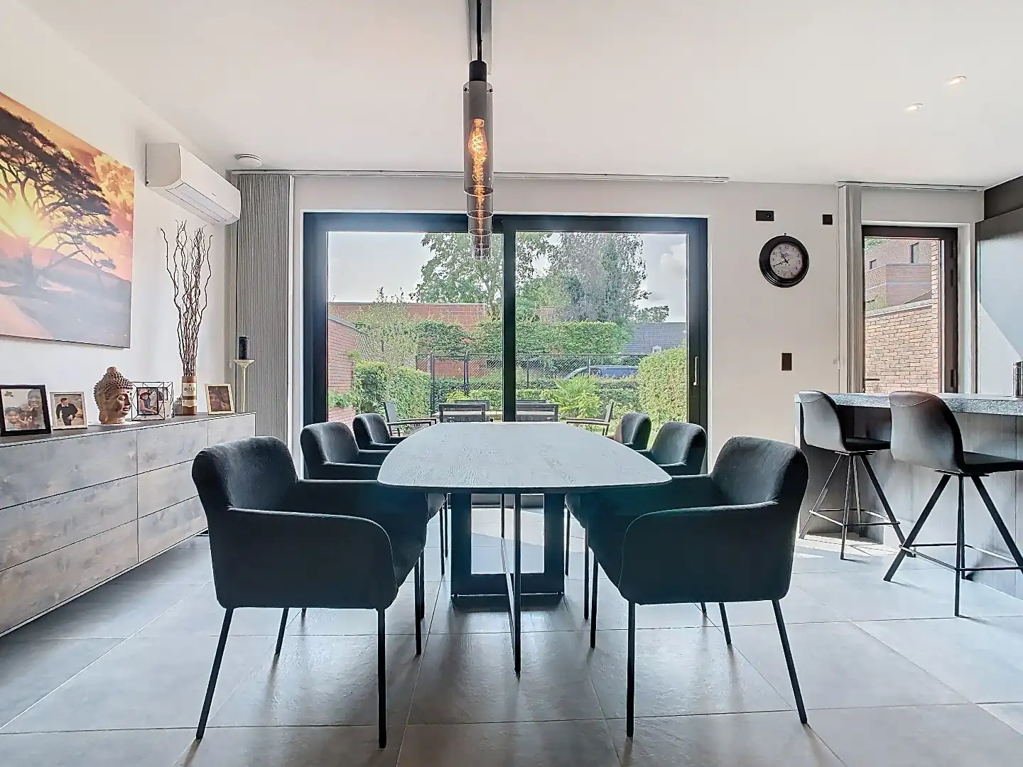 Recent gelijkvloers appartement met tuin, 2 slaapkamers en dressing foto 6