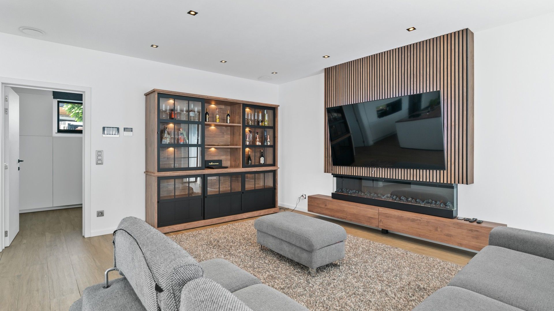 Hoogwaardig afgewerkte nieuwbouwwoning  met 4 slkprs in Opglabbeek foto 8