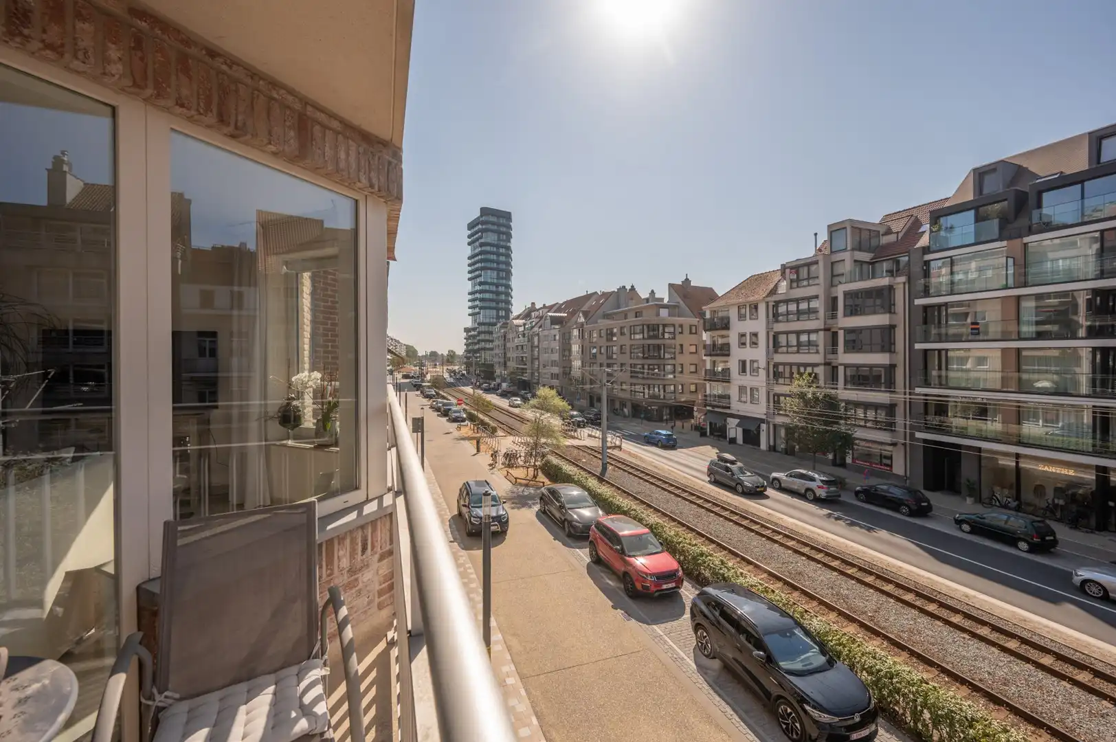 Ruim woonappartement met zonneterras foto 5