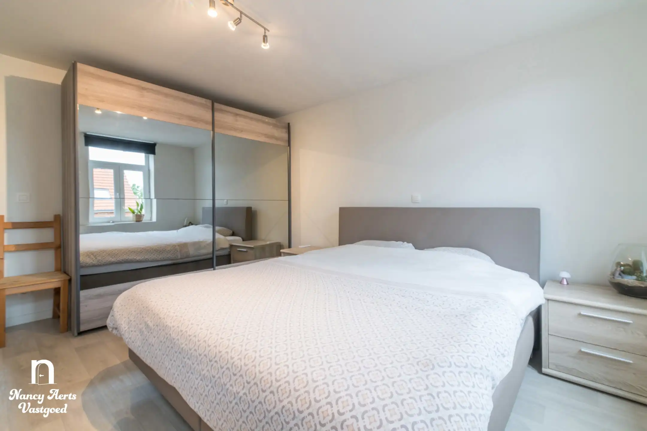 Charmante gerenoveerde woning met zuidgerichte tuin foto 23