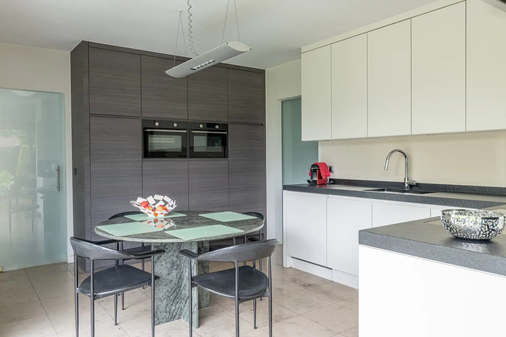 LUXUEUZE GELIJKVLOERSE VILLA foto 7