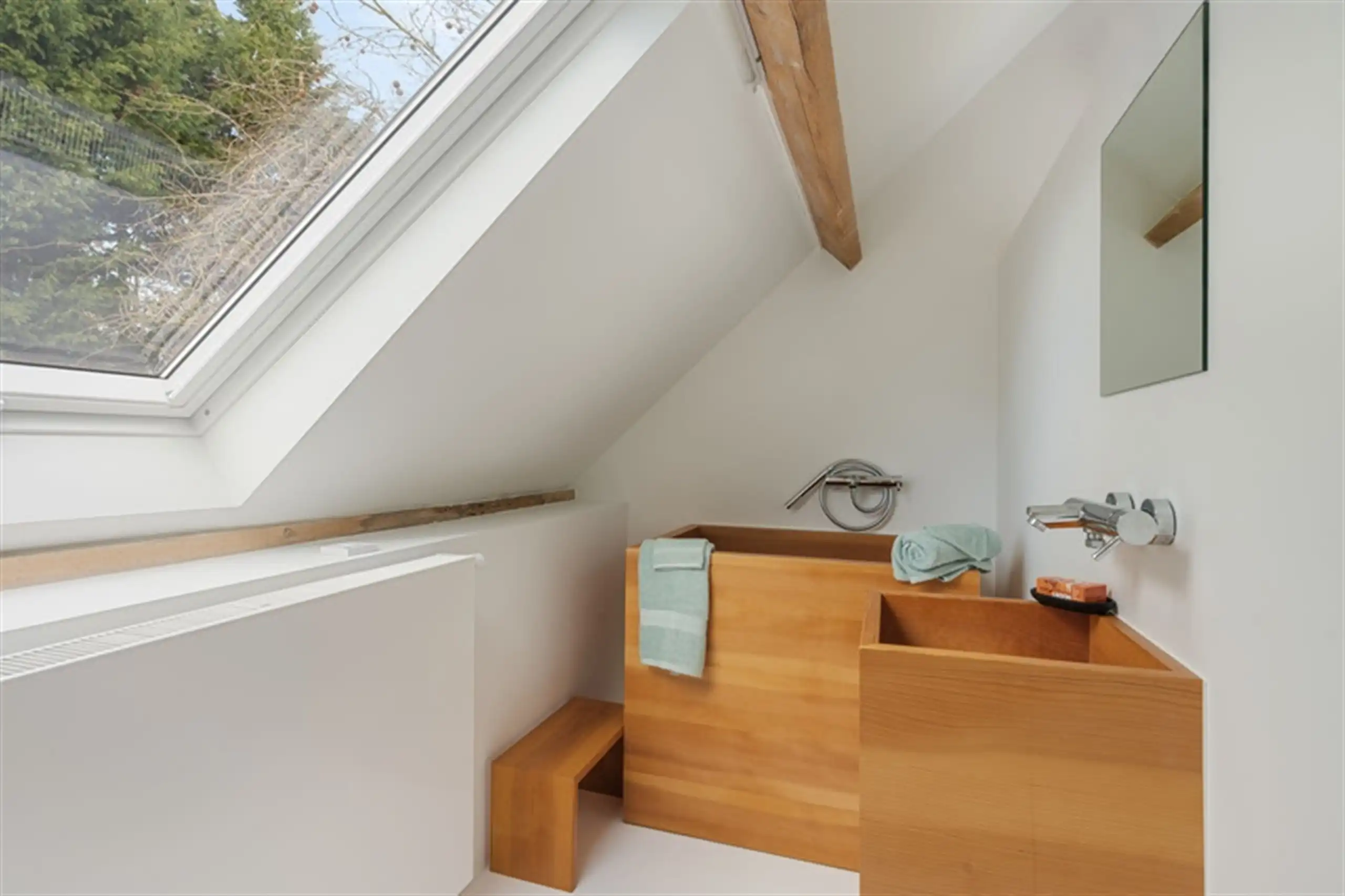 Opmerkelijk, gerestaureerde u- vormige hoeve  op 8.067 m² foto 27