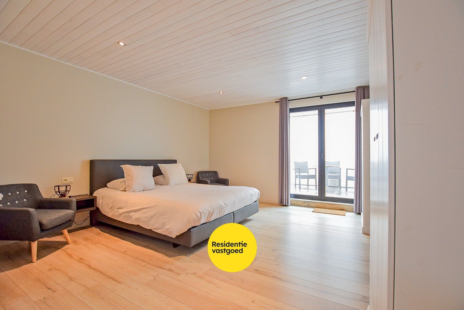 Gerenoveerde woning (2025) in winkelstraat van Nieuwpoort-stad op 161 m². foto 5