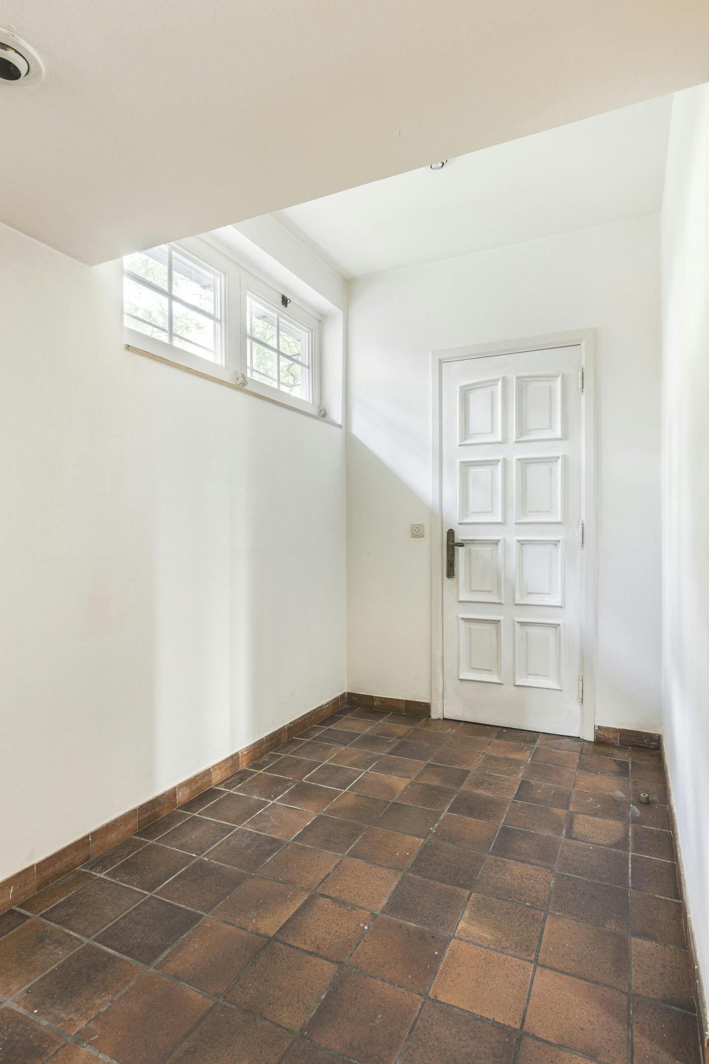 Charmant huis te koop in Putte-Kapellen met grote tuin foto 7