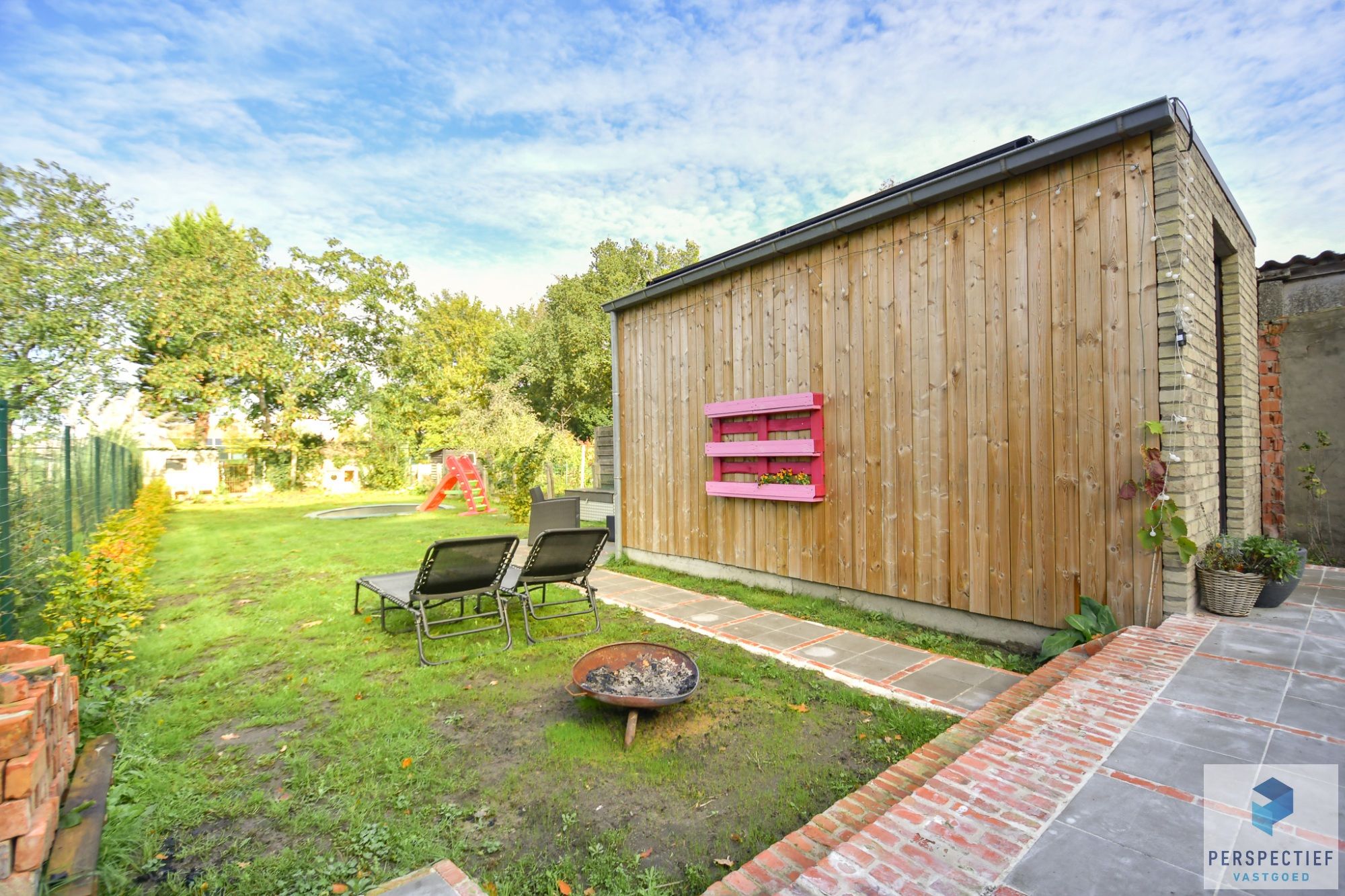 Uiterst GOED gelegen VERNIEUWDE woning met GROTE tuin foto 7