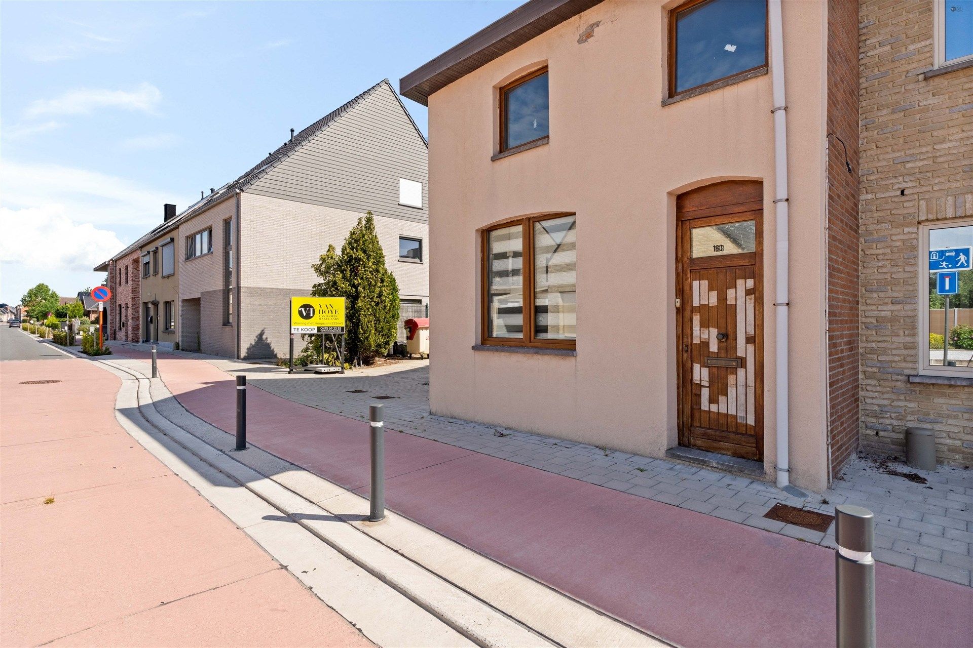 Ruime halfopen bebouwing met groot magazijn (225m²) foto 2