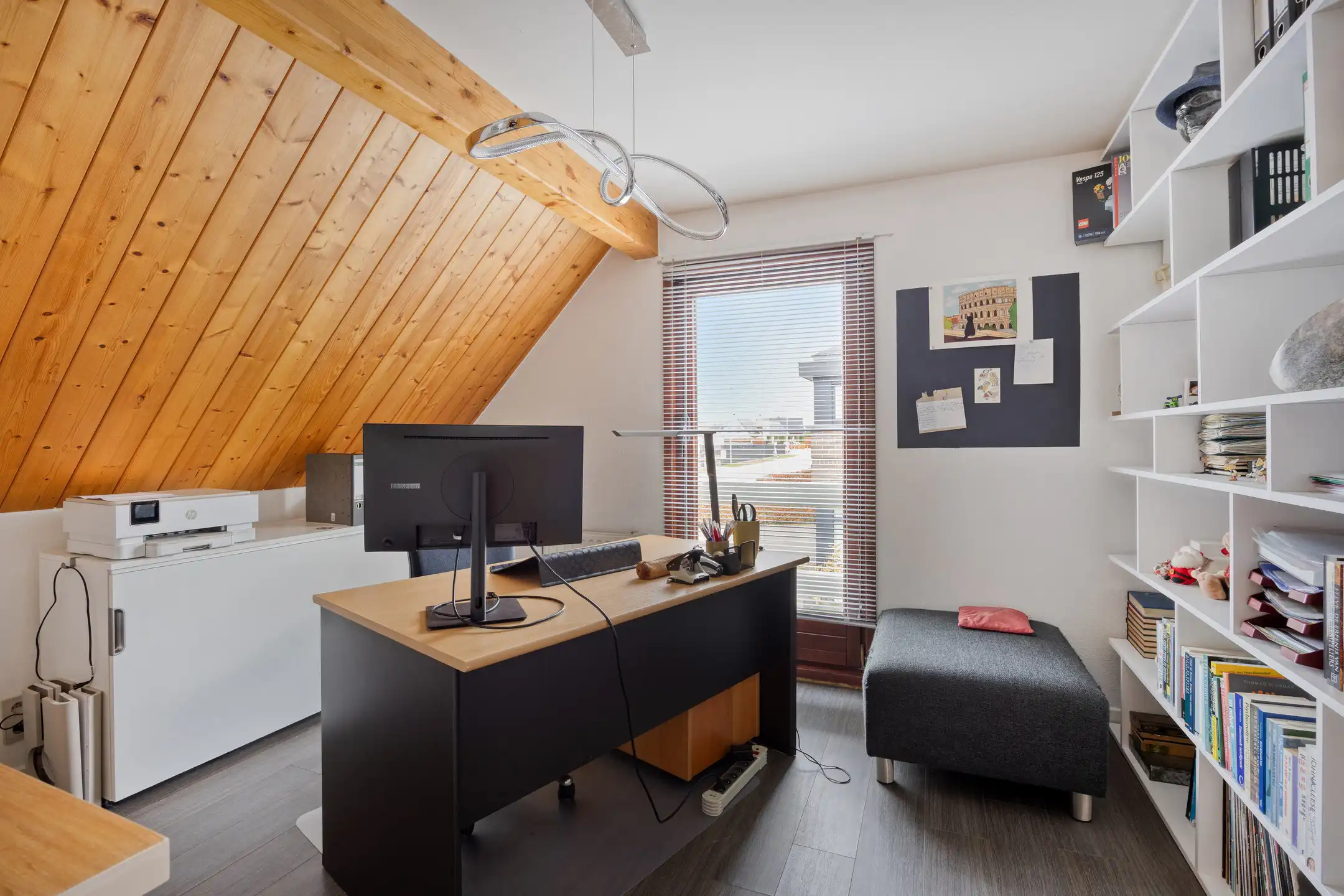 Energiezuinige woning met 5 slaapkamers & tuin op toplocatie foto 14