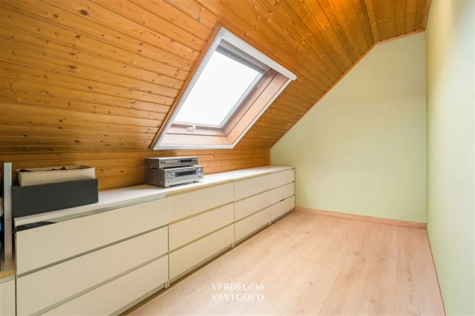 Instapklare woning met 3 slaapkamers en zonnige tuin in gegeerde woonbuurt foto 12