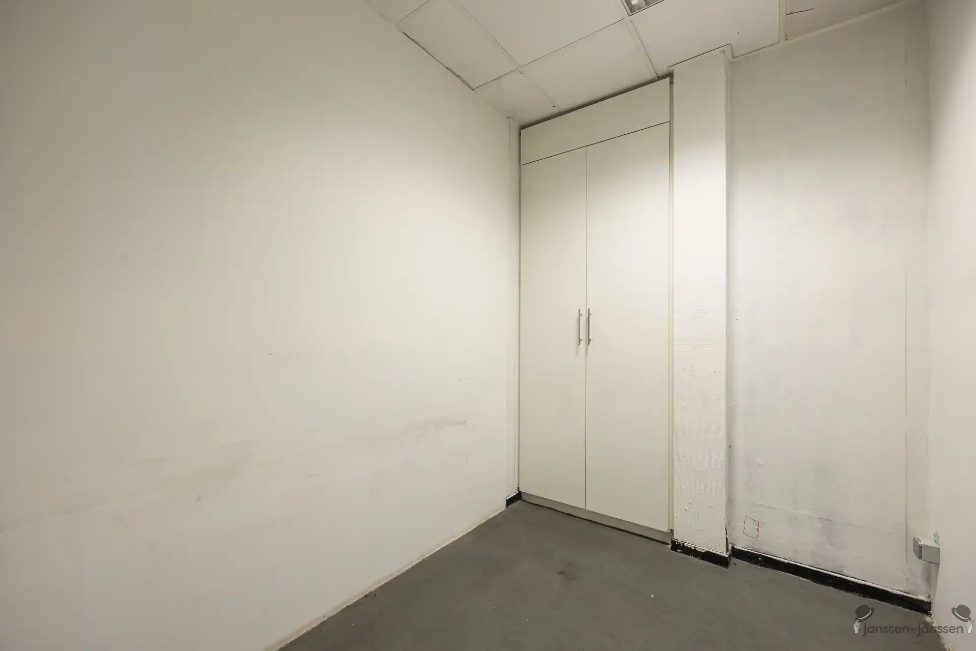 Polyvalente handelsruimte met veel mogelijkheden op toplocatie! foto 6