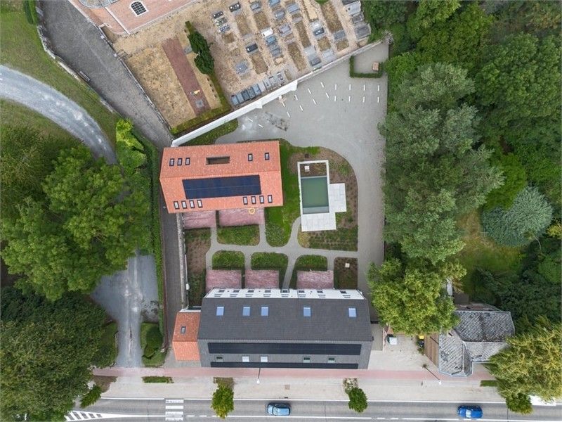 EXCLUSIEF WONEN IN EEN GERESTAUREERDE VIERKANTSHOEVE foto 8