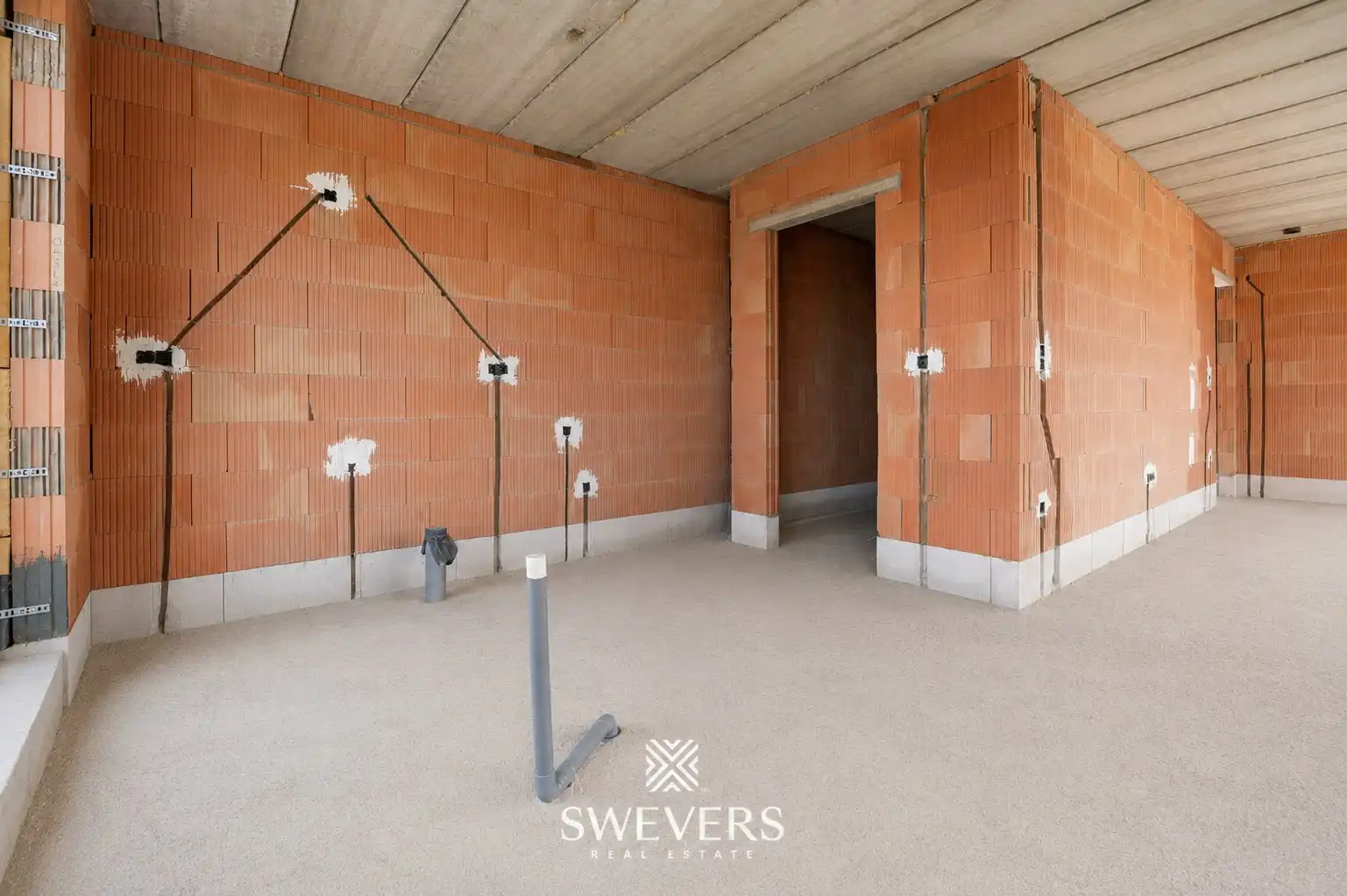 Moderne nieuwbouwwoning met 3 slaapkamers op een perceel van 6a 02ca foto 10