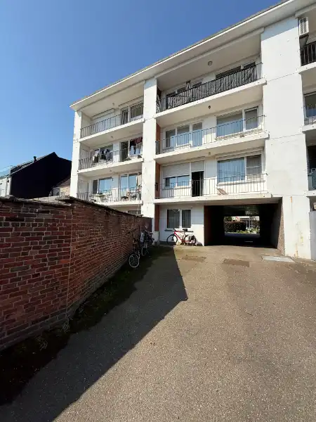 Gelijkvloers appartement met 2 slaapkamers en garage foto 13