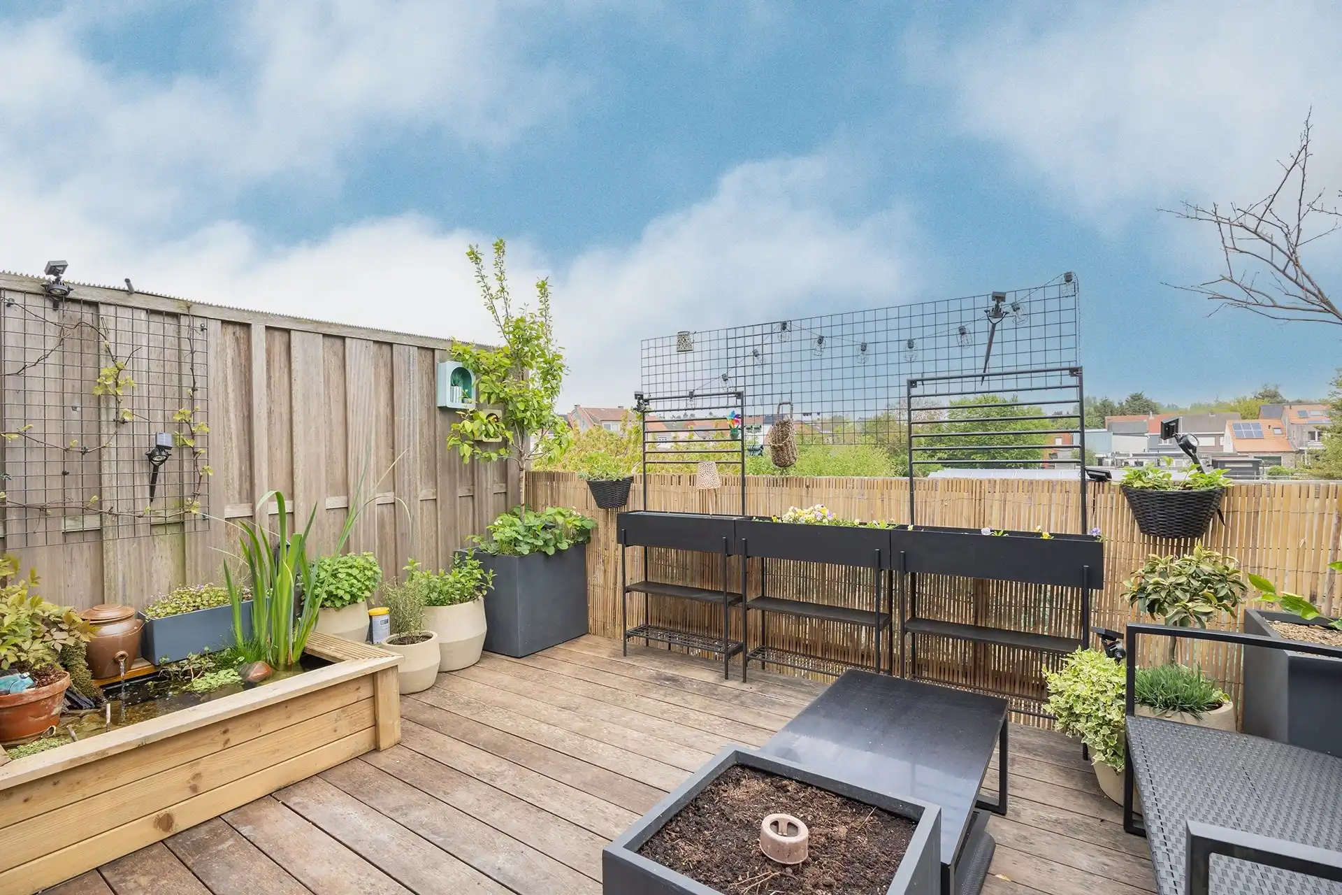 Recent triplexappartement met 2 slaapkamers en carport foto 8