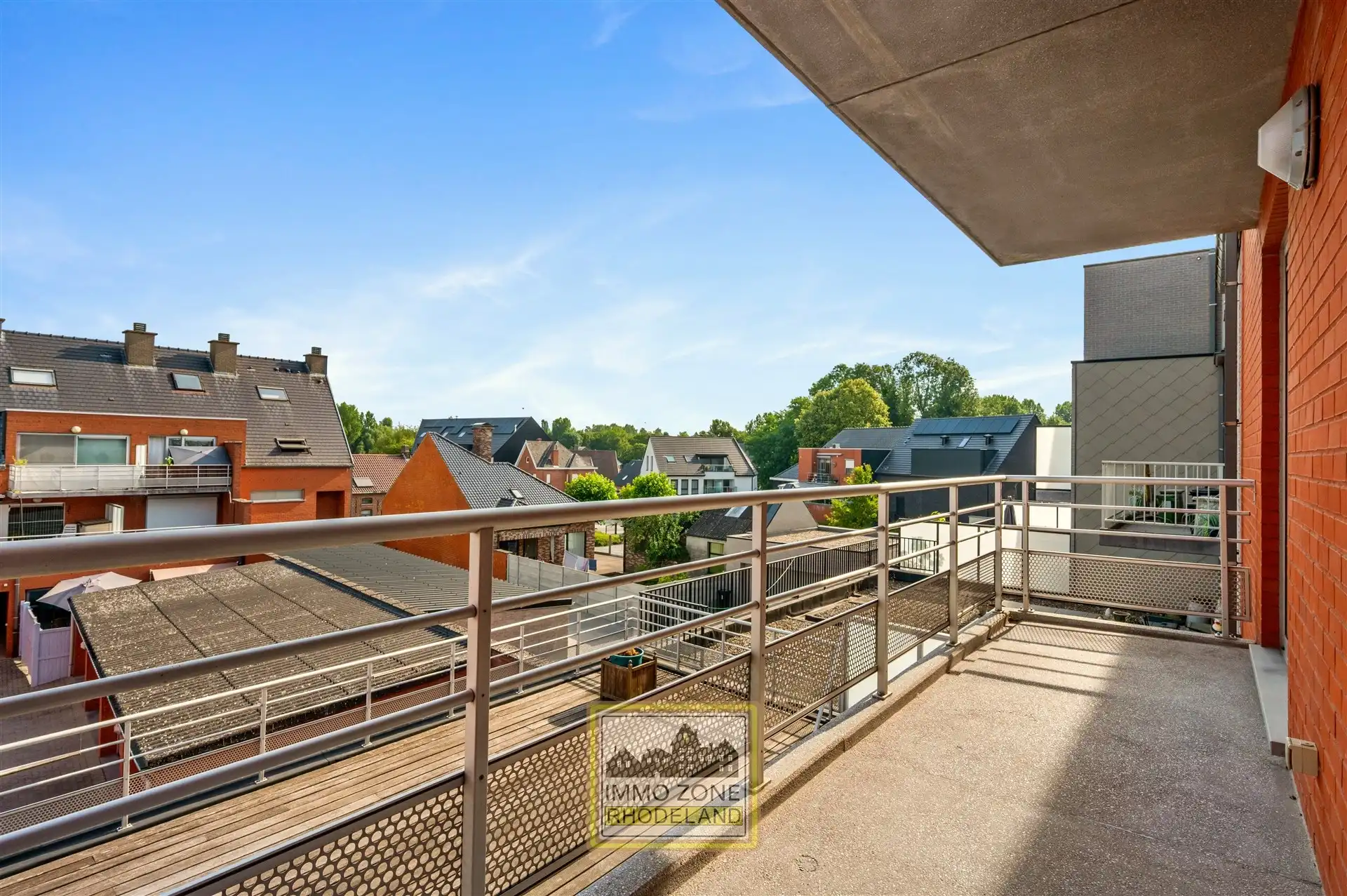 Modern appt met 2 slpks en terras centraal op het marktplein foto 17