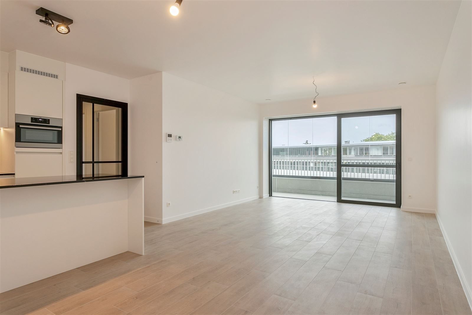 Louise Marie: Nieuwbouw 2 slaapkamer appartement + terras + parking + berging foto 1