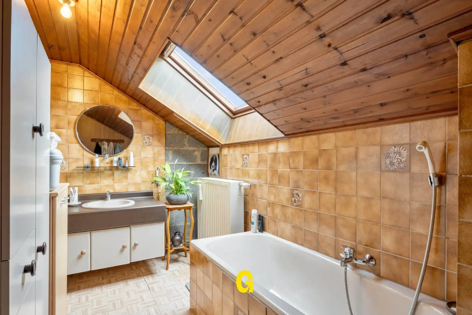 Te renoveren halfopen woning met tuin en ruime weide op 38a62ca, met prachtig verzicht op de achterliggende groene omgeving foto 17