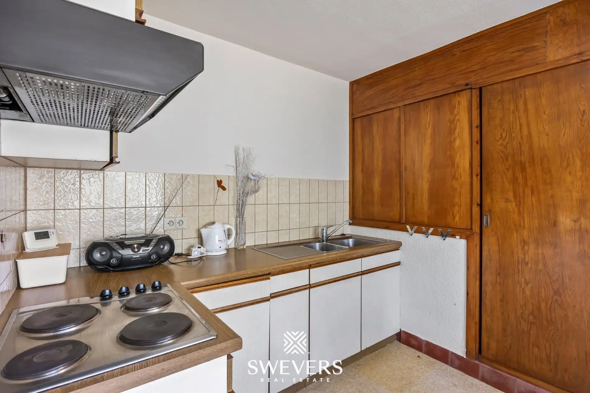 Ruime te renoveren woning op zonnig perceel van 2.325 m² nabij centrum Zonhoven foto 16