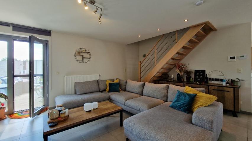 Ruim, energiezuinig DUPLEXAPPARTEMENT met 2slaapkmers, mooie leeefruuimten, terras en parking. foto 23